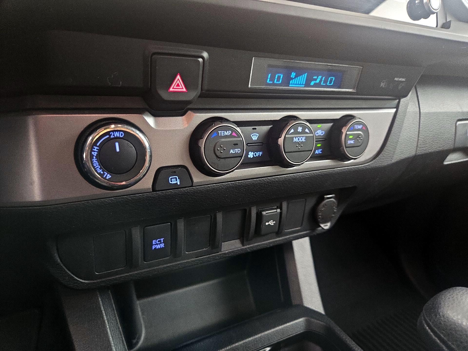 Thumbnail: 2021 Toyota Tacoma - 17