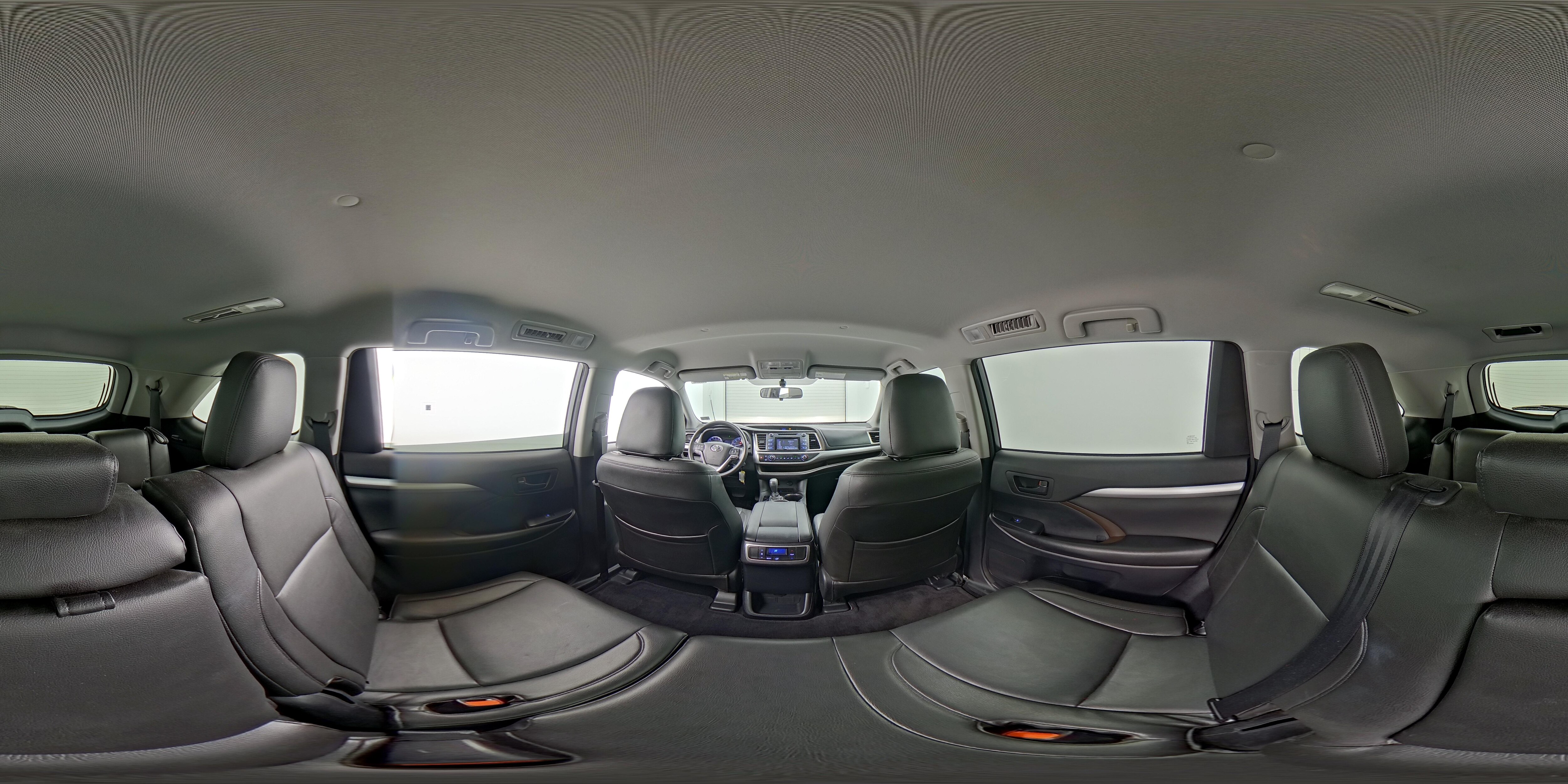 2015 Toyota Highlander LE - Photo 26