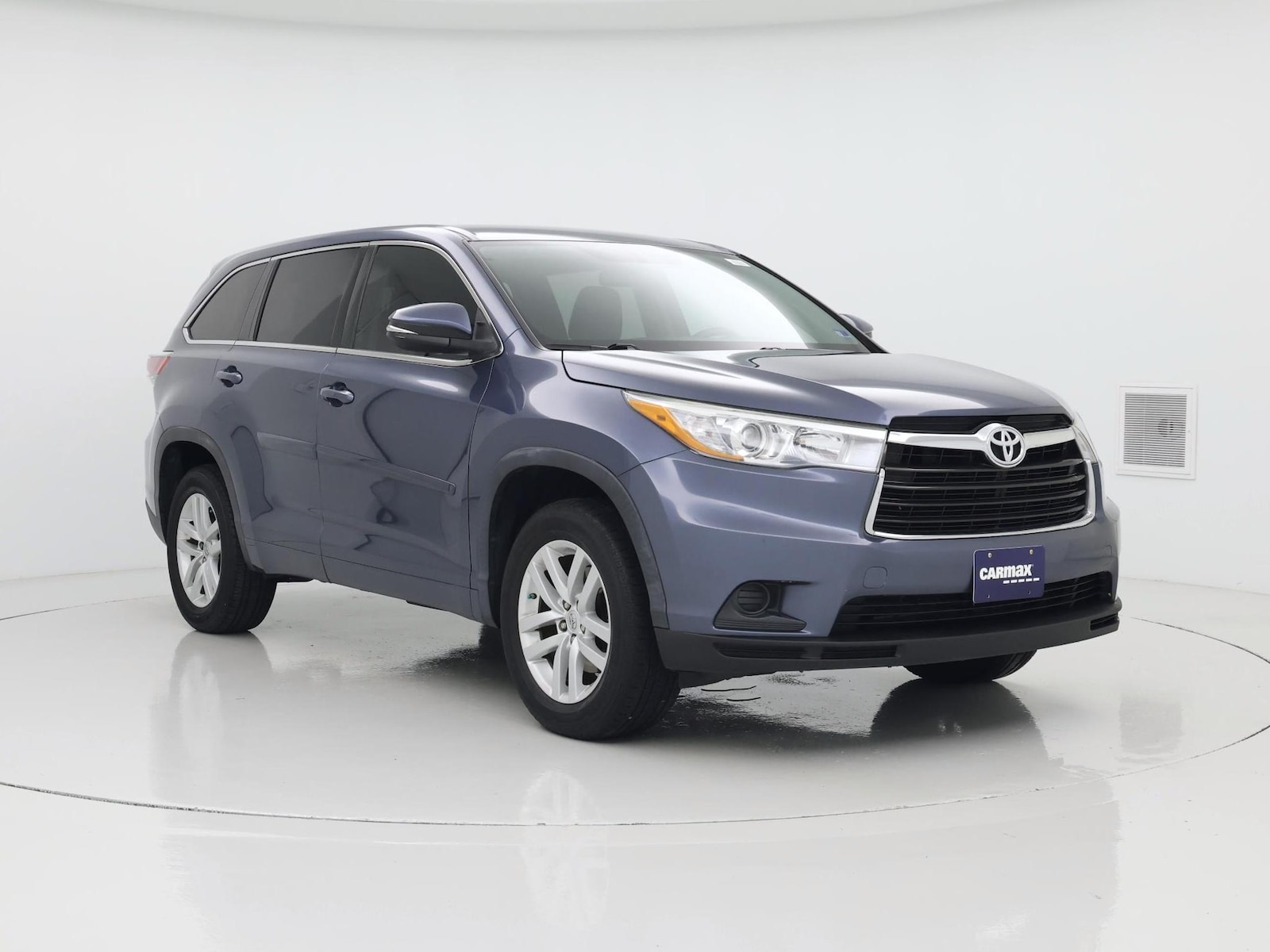 2015 Toyota Highlander LE - Photo 2