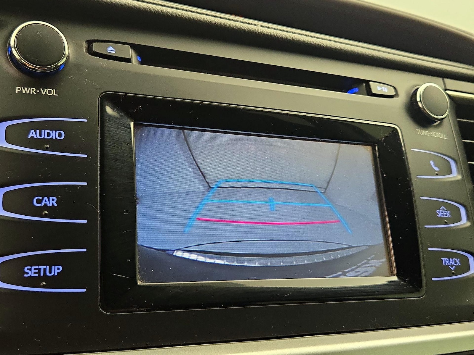 2015 Toyota Highlander LE - Photo 15
