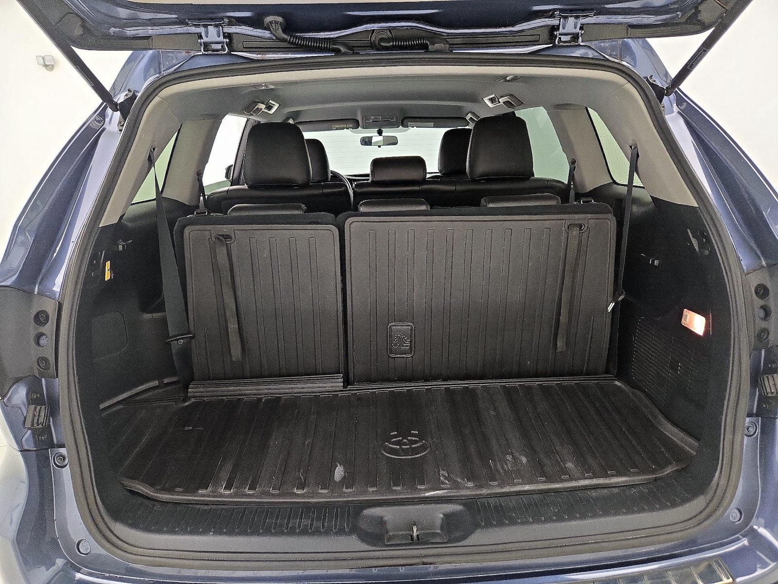 2015 Toyota Highlander LE - Photo 22