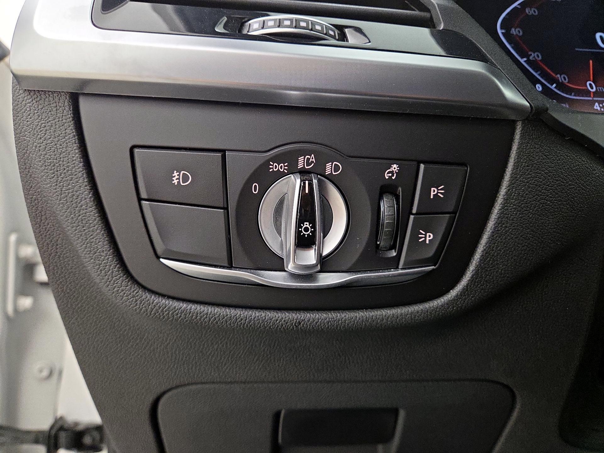 Thumbnail: 2021 BMW X3 - 13