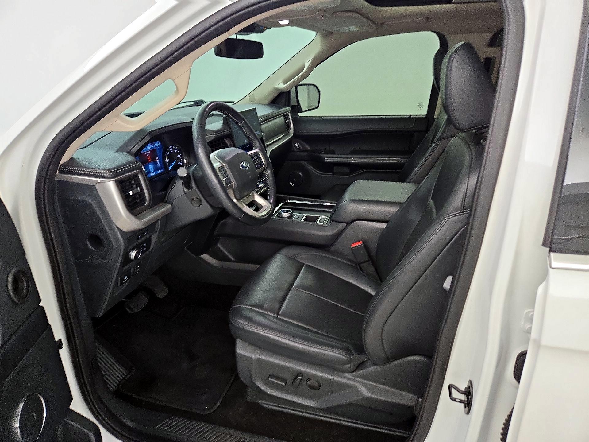 Thumbnail: 2022 Ford Expedition - 11