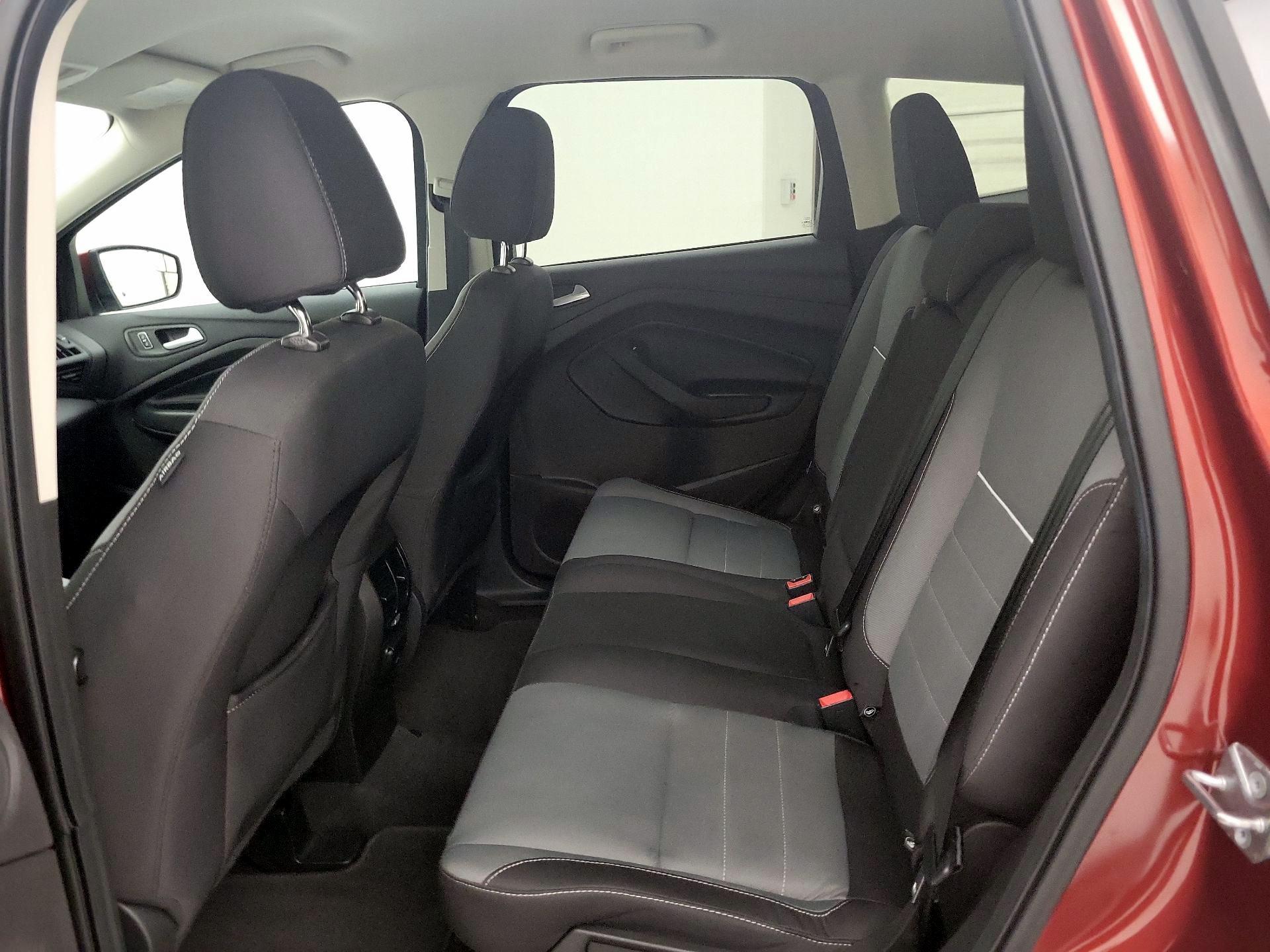 Thumbnail: 2015 Ford Escape - 19