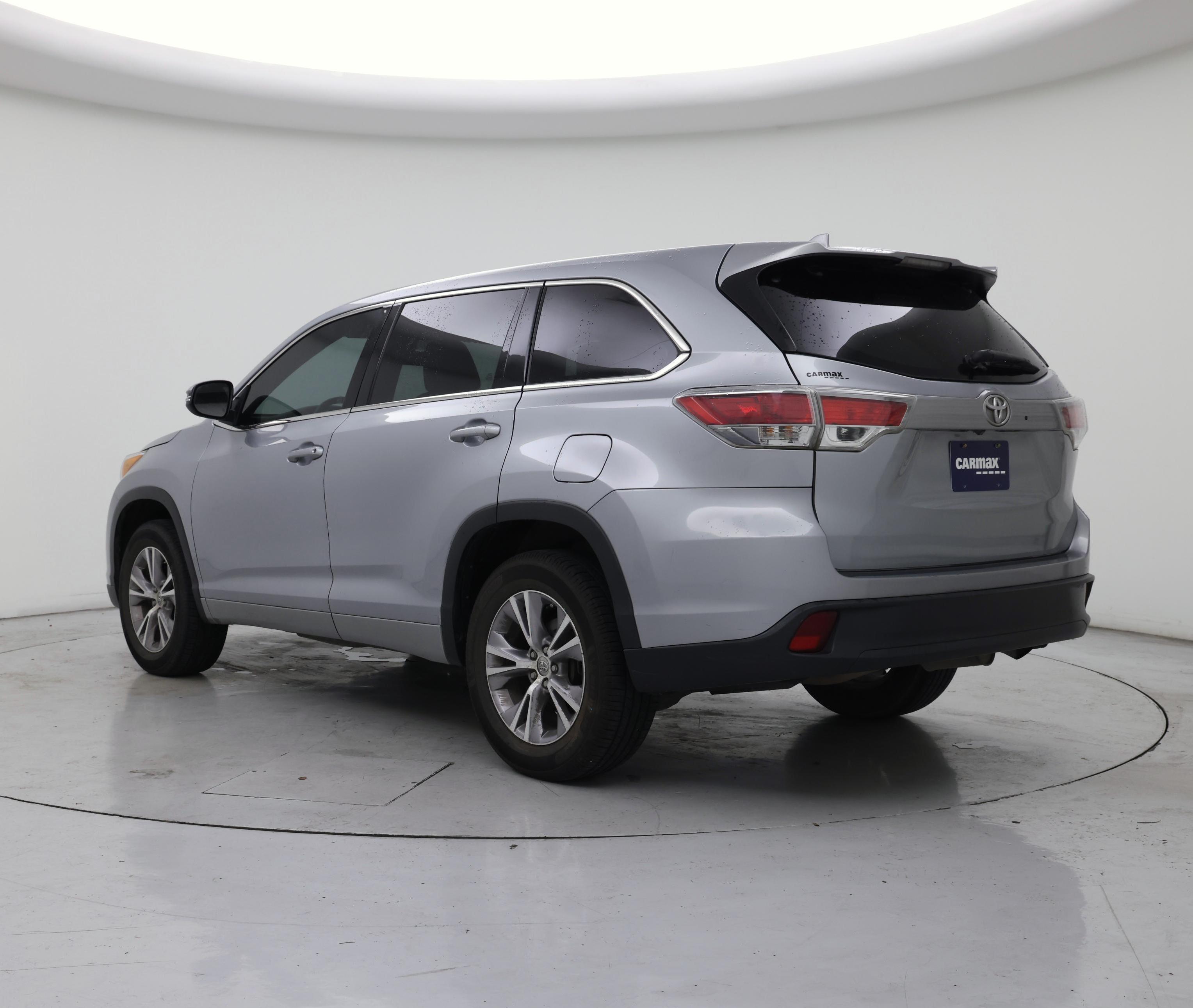 Thumbnail: 2015 Toyota Highlander - 2