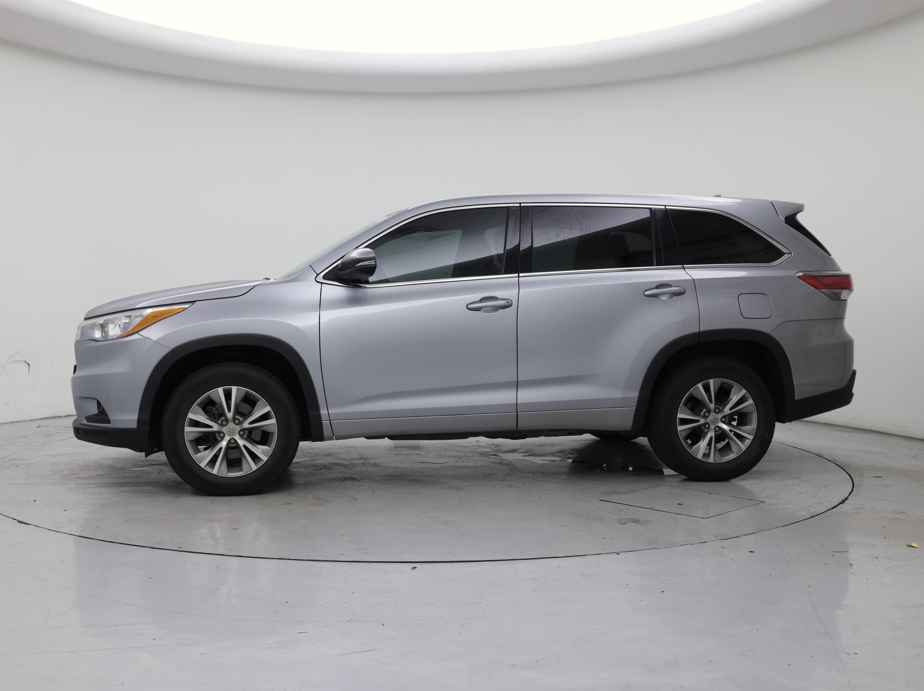 Thumbnail: 2015 Toyota Highlander - 3
