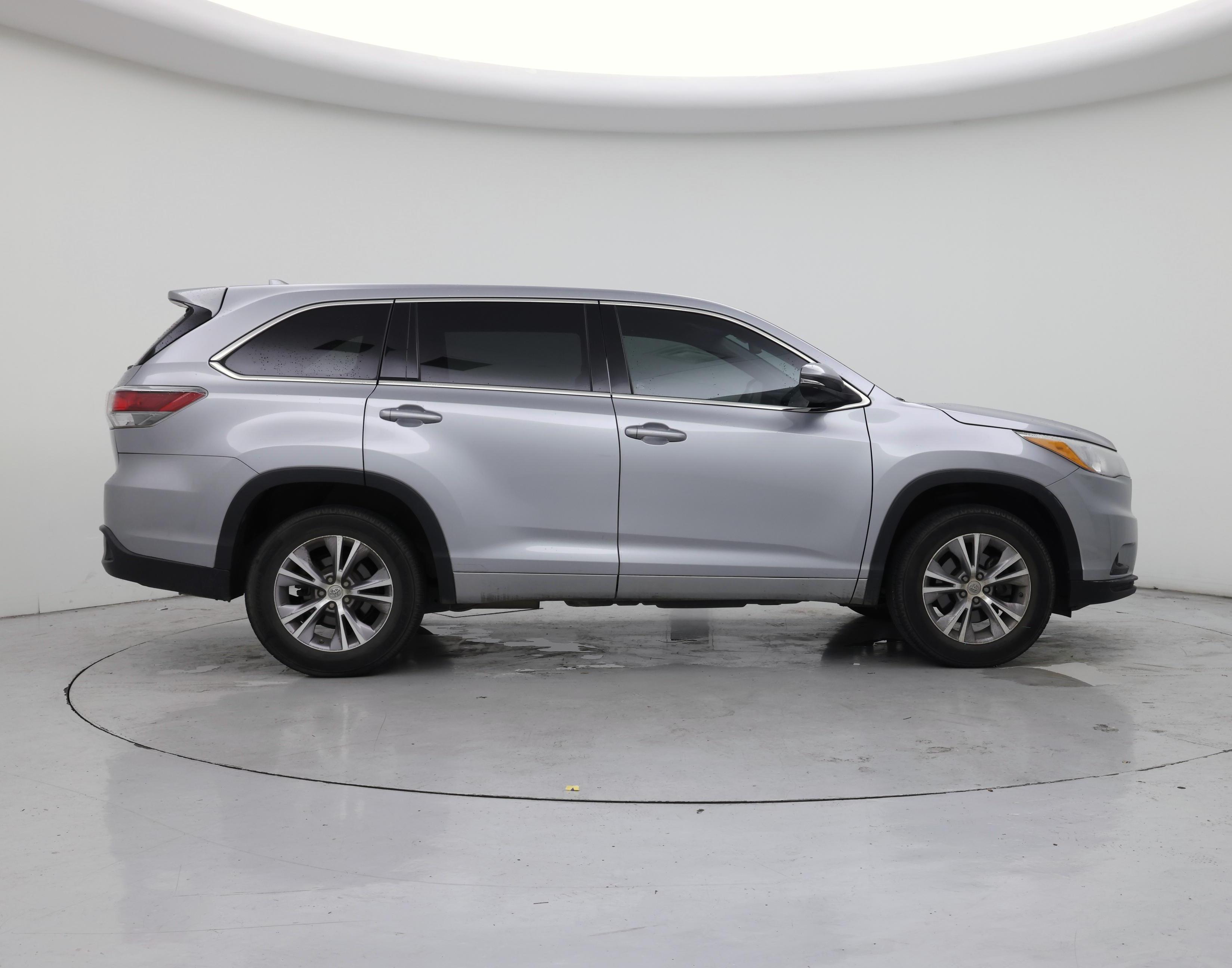 Thumbnail: 2015 Toyota Highlander - 7