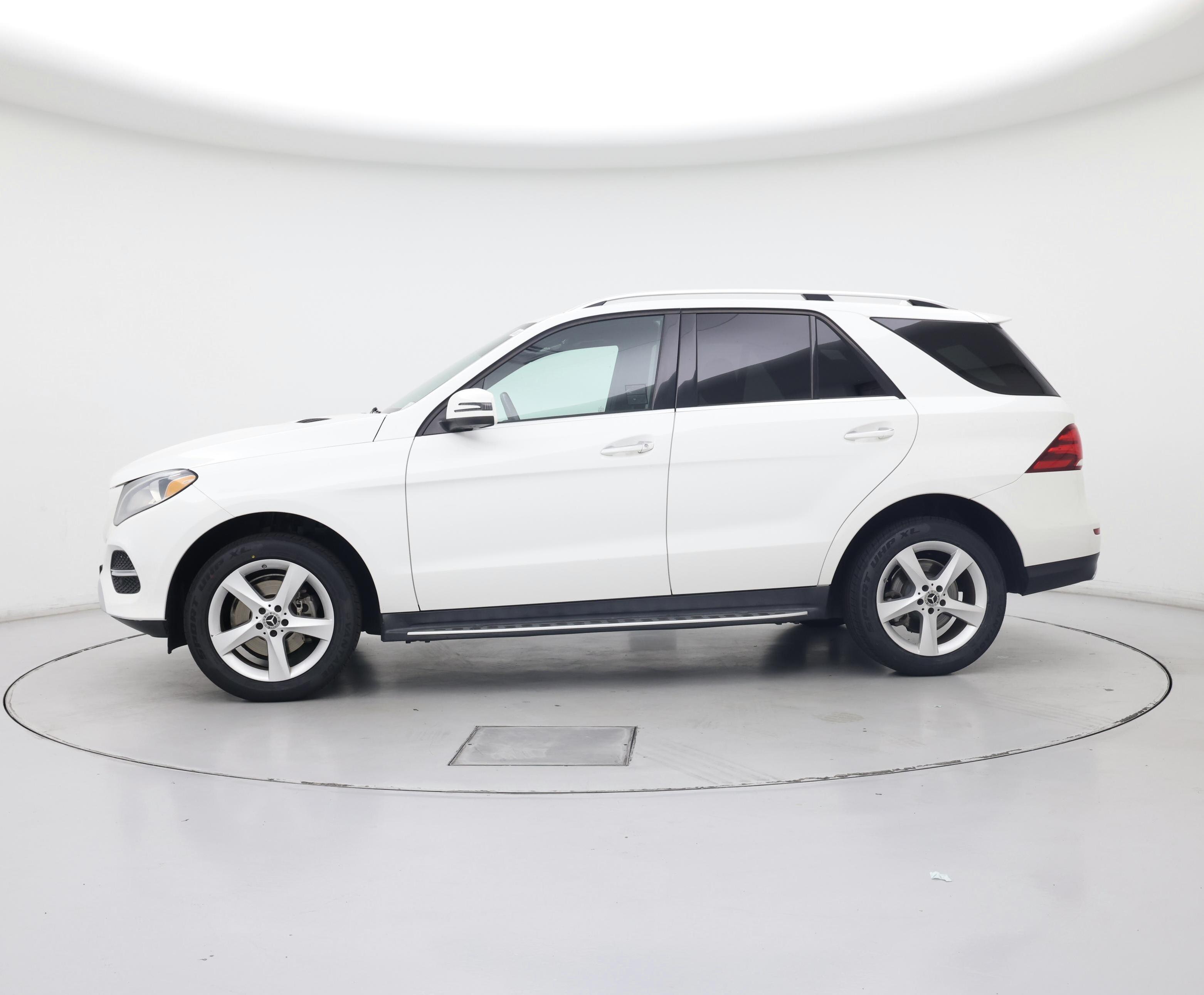 Thumbnail: 2018 Mercedes-Benz GLE - 3