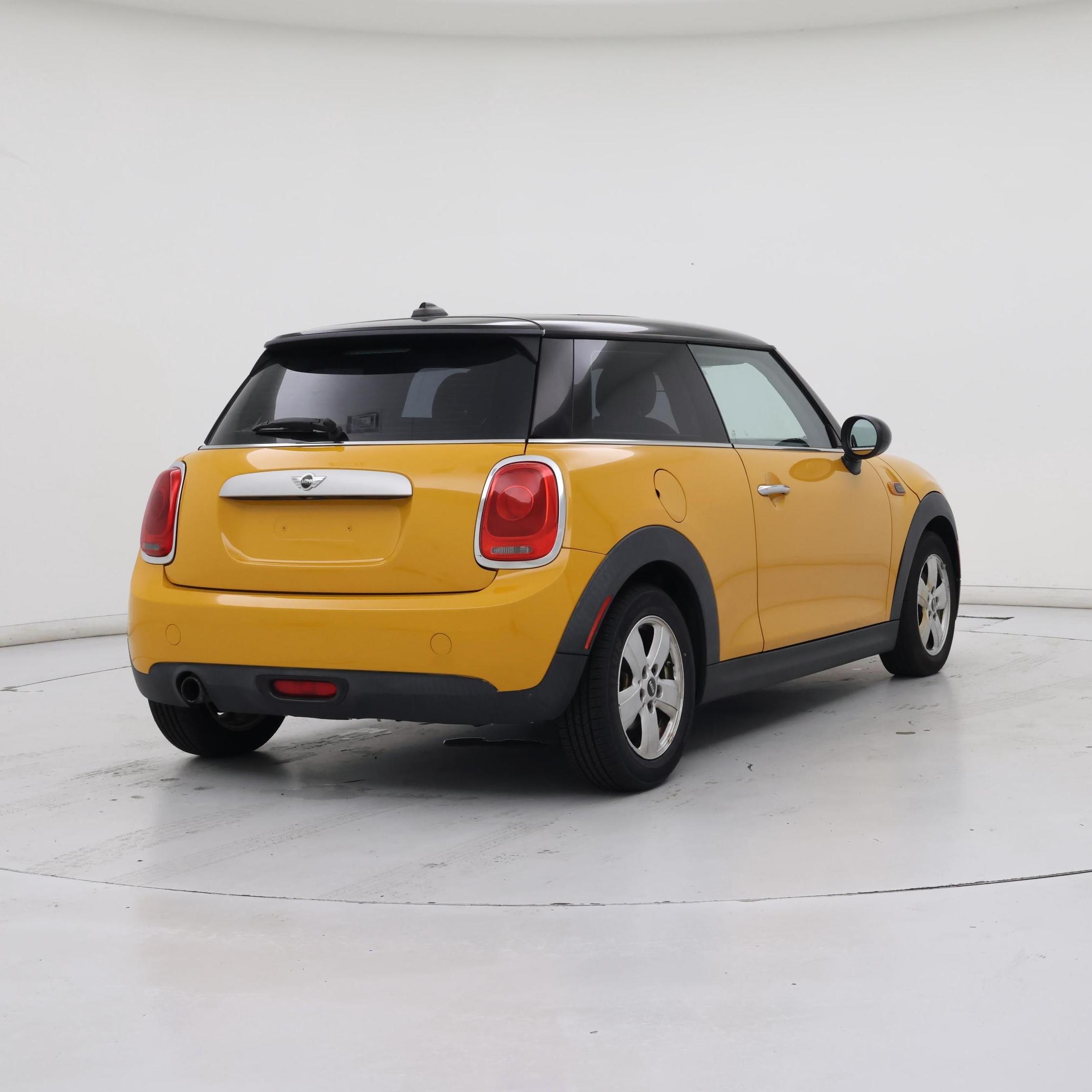 Thumbnail: 2015 MINI Cooper Hardtop - 8