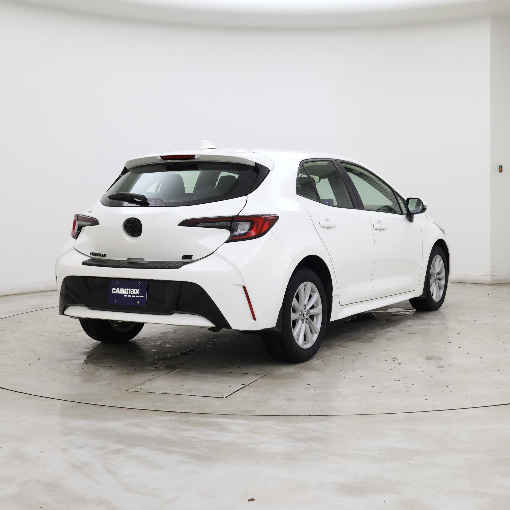 Thumbnail: 2023 Toyota Corolla - 8