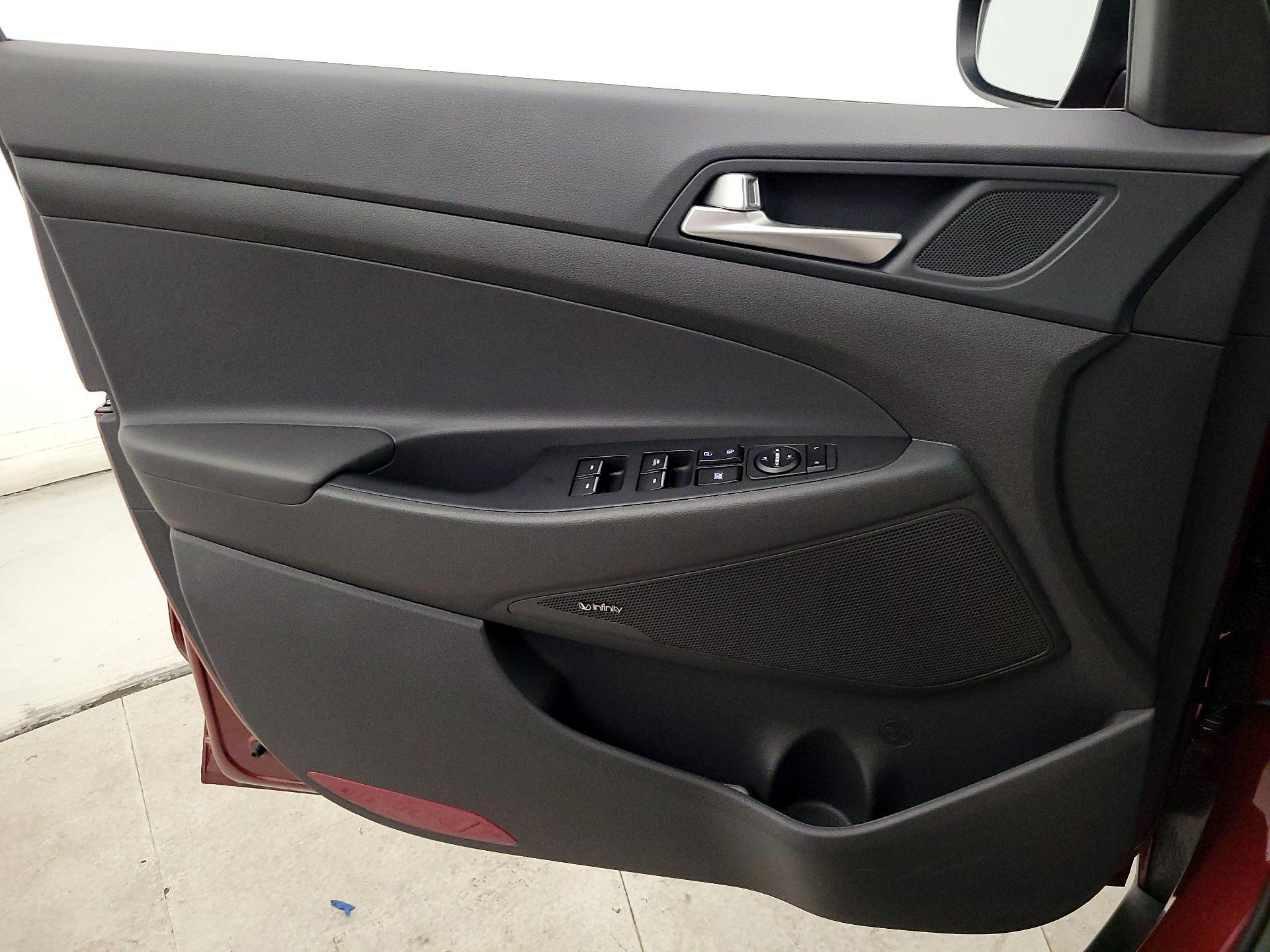 Thumbnail: 2019 Hyundai Tucson - 12