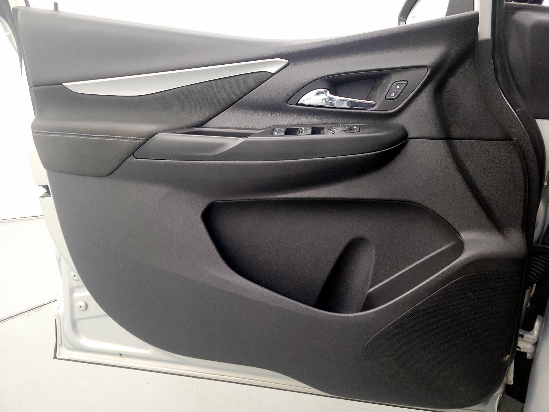 Thumbnail: 2023 Chevrolet Bolt EV - 12