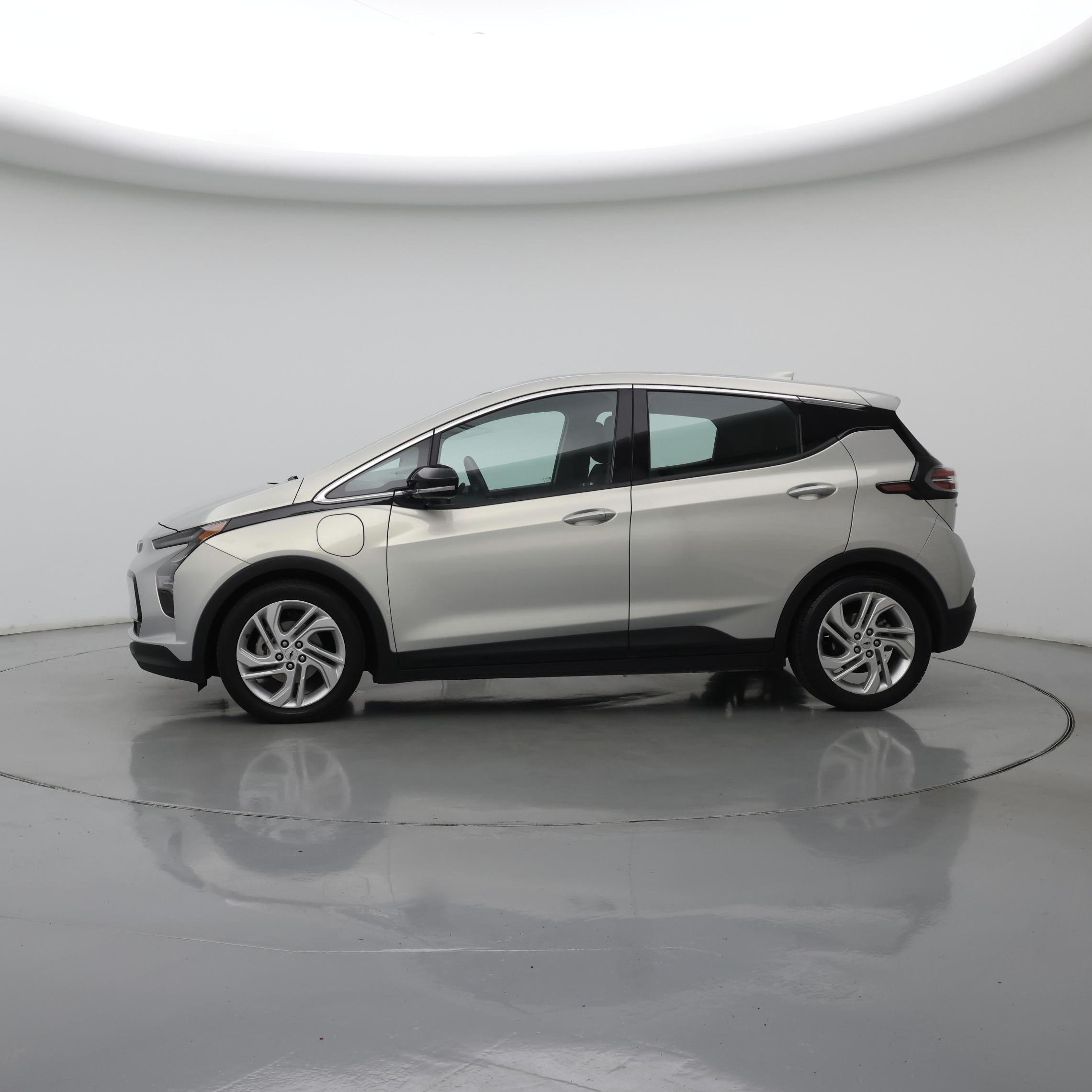 Thumbnail: 2023 Chevrolet Bolt EV - 3