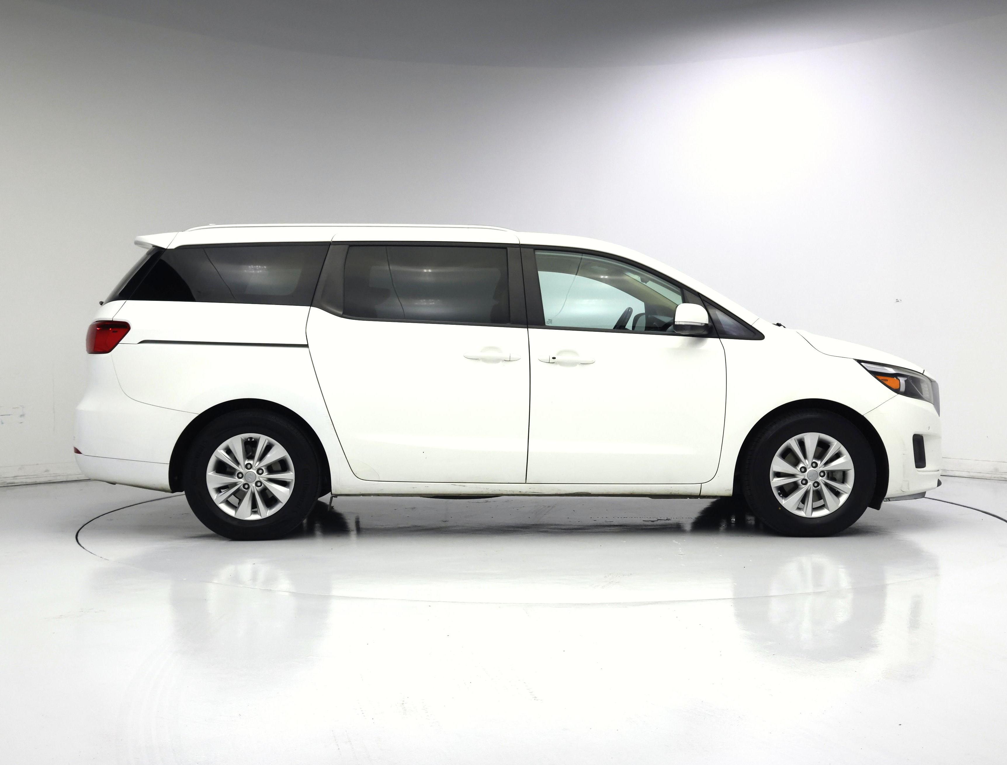 Thumbnail: 2017 Kia Sedona - 7