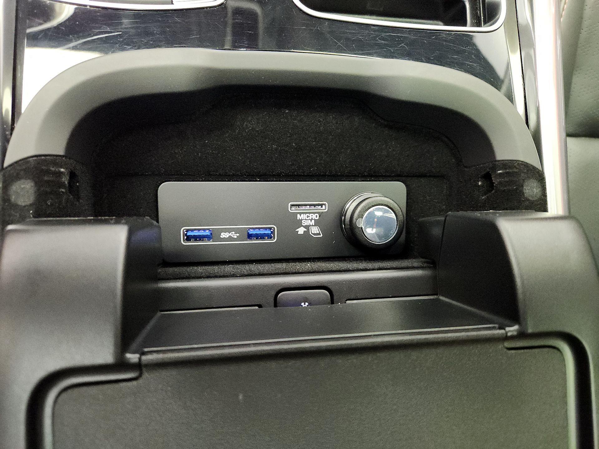 Thumbnail: 2021 Land Rover Range Rover Sport - 19