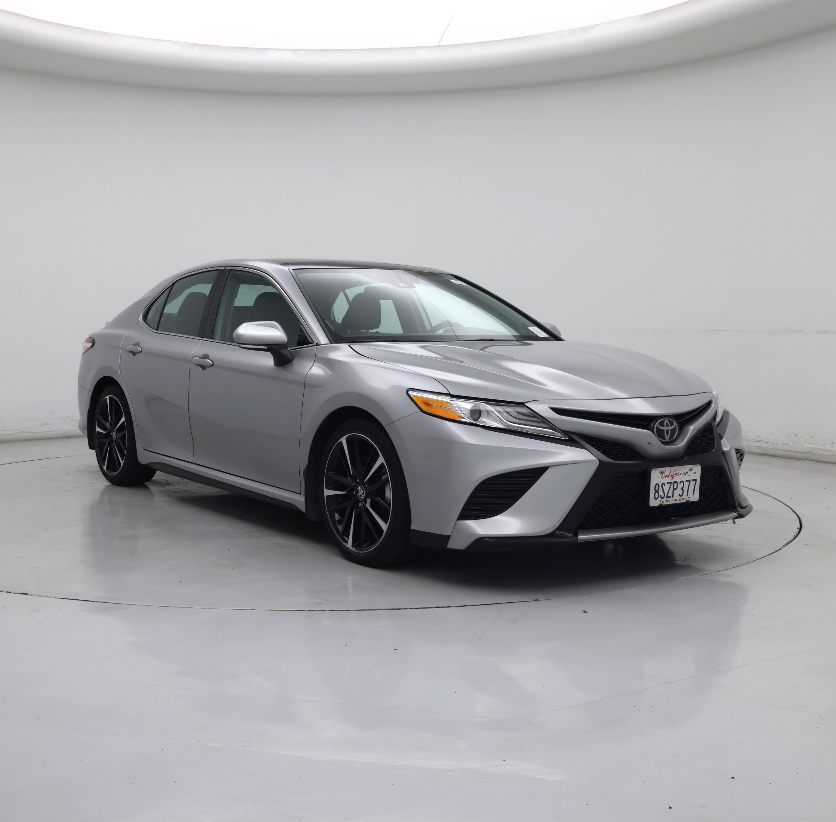 Silver 2020 Toyota Camry Sedan Front-Wheel Drive Automatic