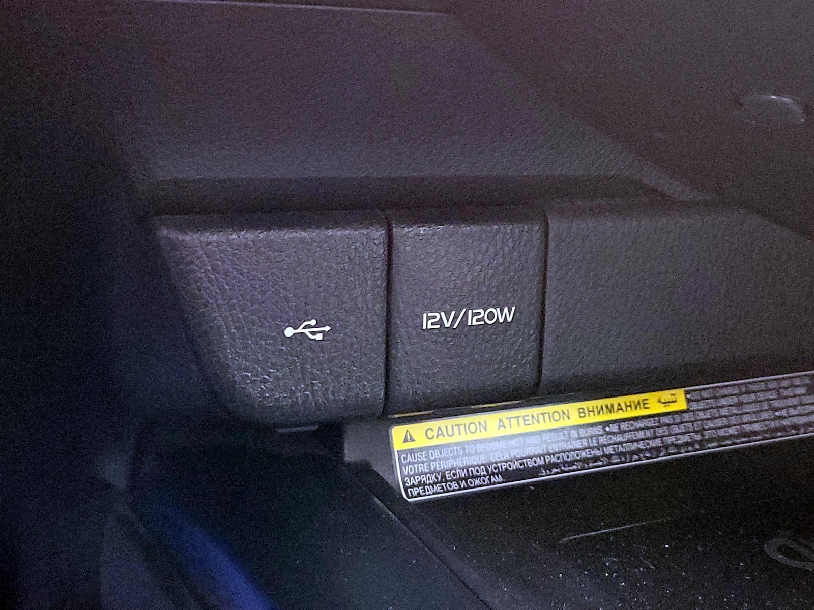 2020 Toyota Camry XSE - Photo 19