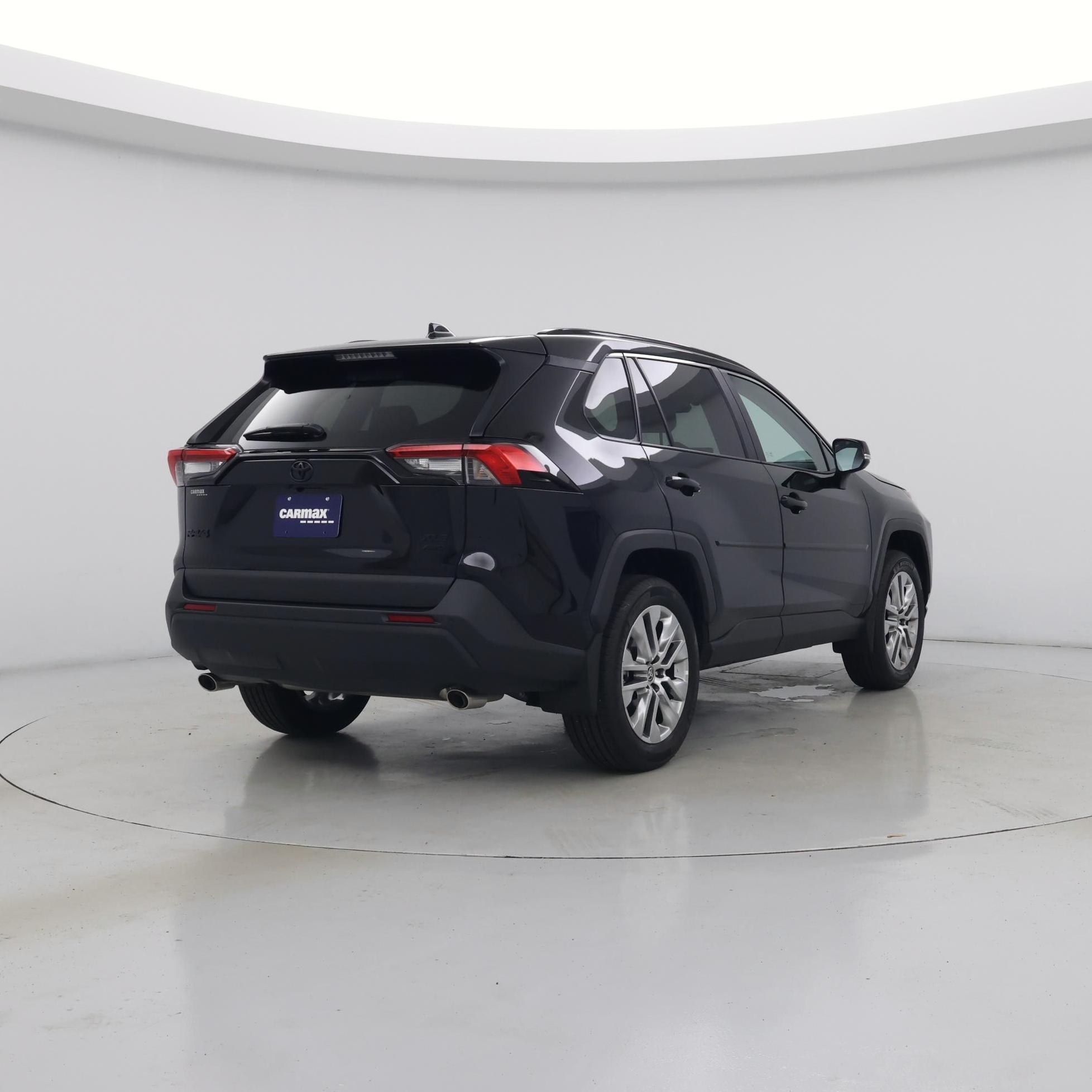 Thumbnail: 2025 Toyota RAV4 - 8