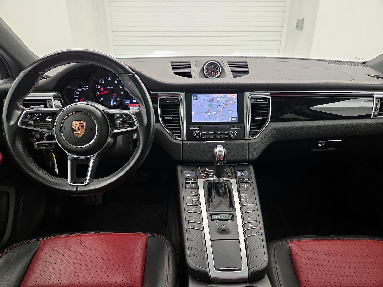 2017 Porsche Macan Base - Photo 10