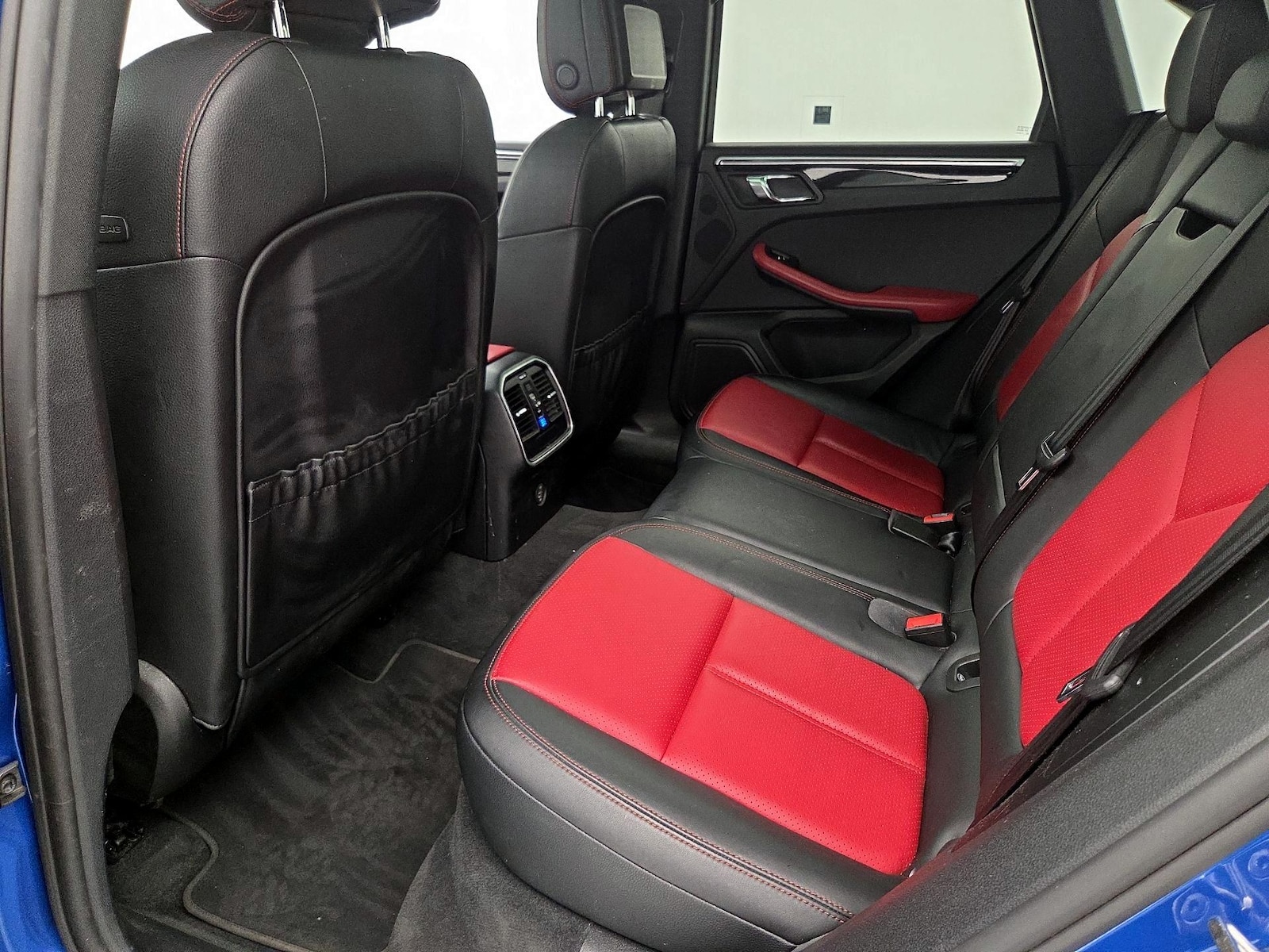 2017 Porsche Macan Base - Photo 22