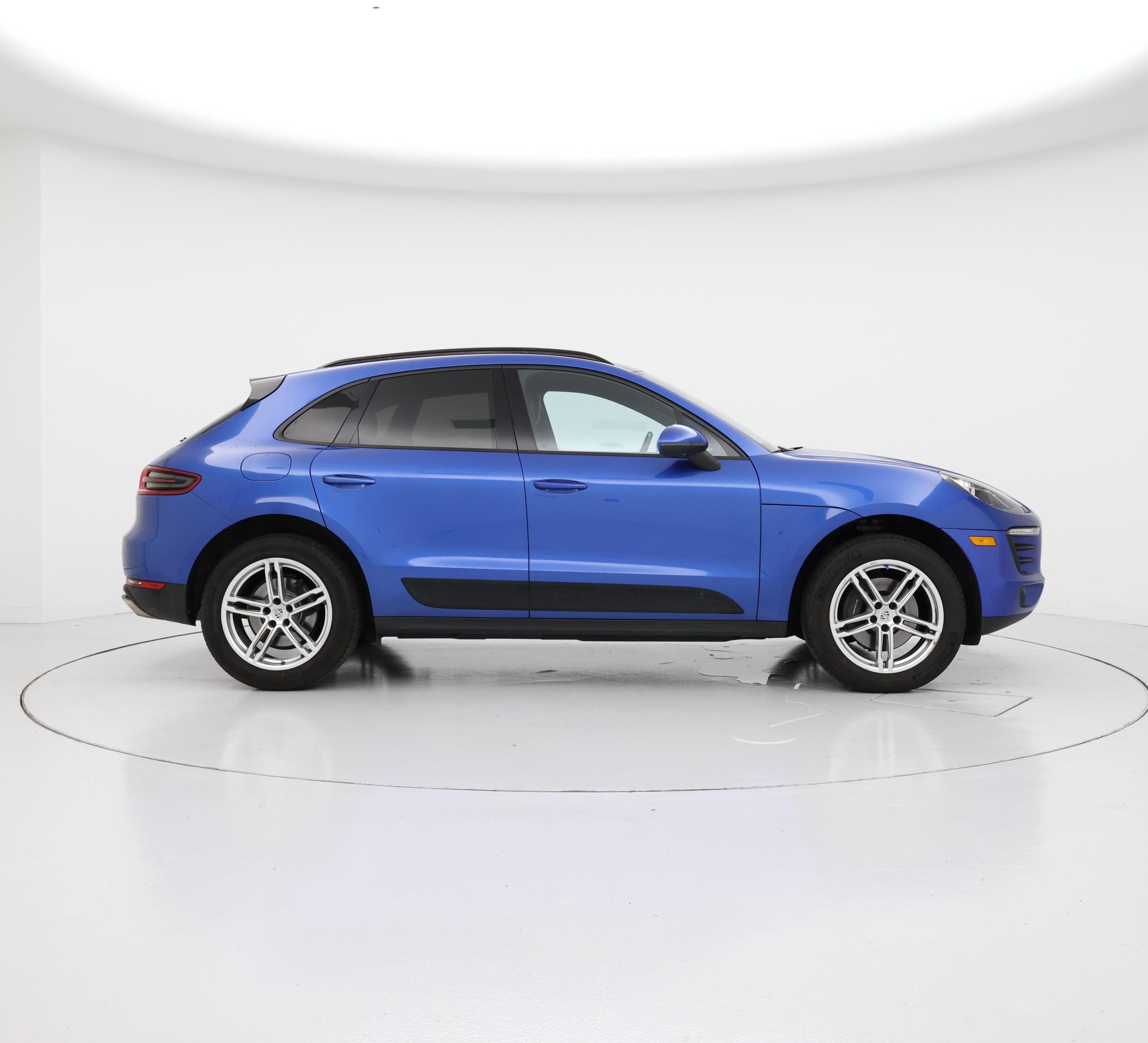 Thumbnail: 2017 Porsche Macan - 7