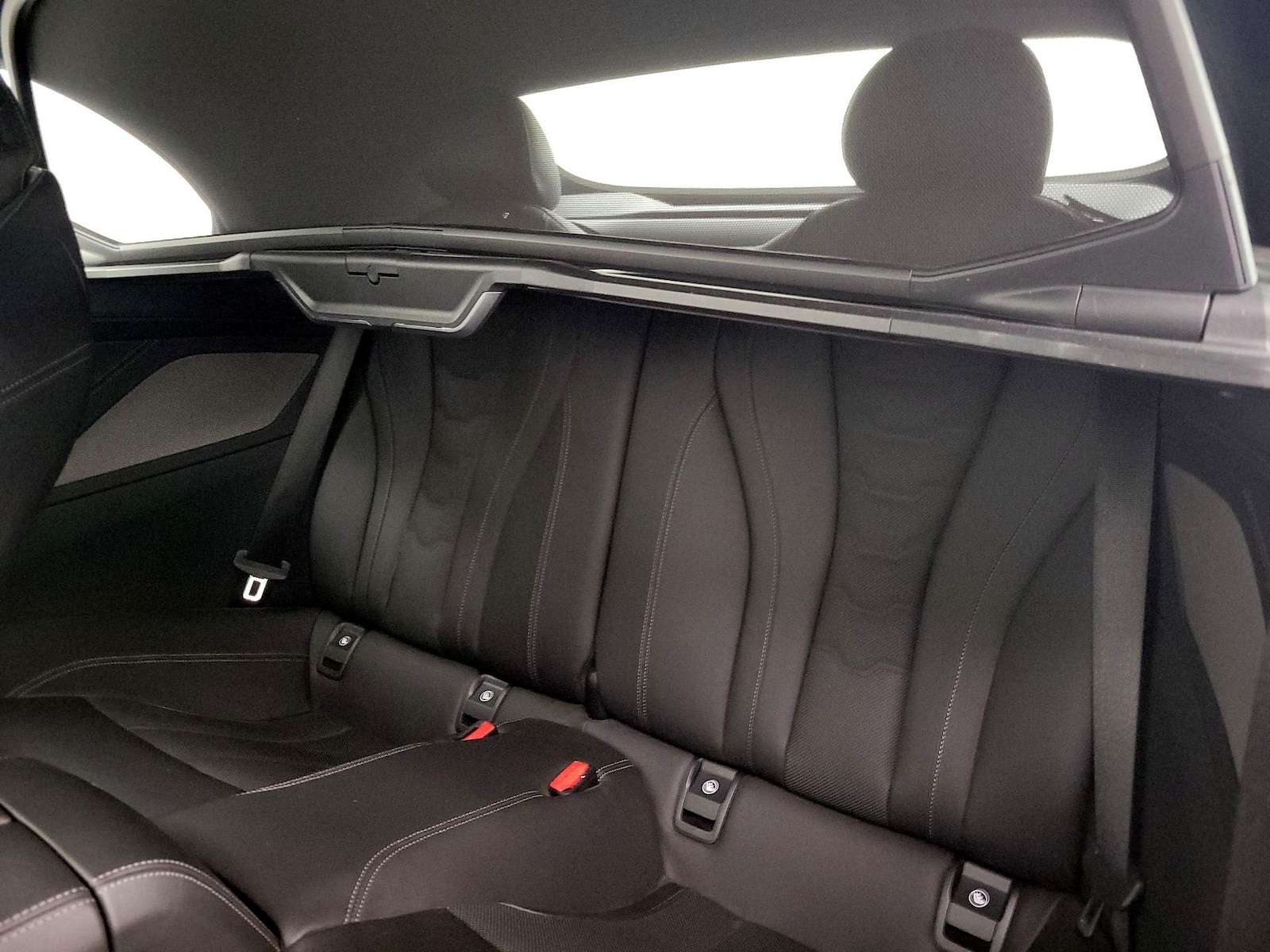 2019 BMW 8 Series M850i - Photo 19
