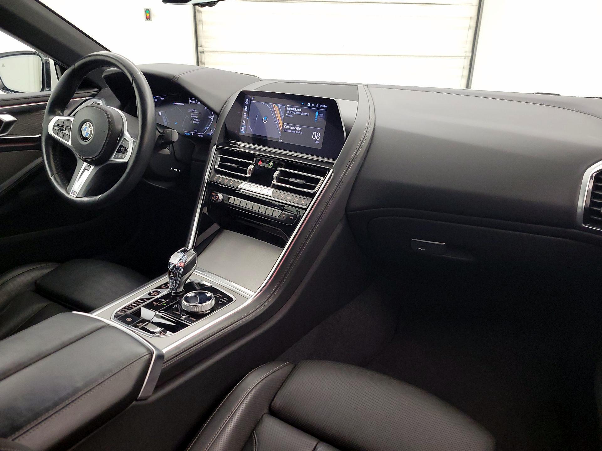 Thumbnail: 2019 BMW 8 Series - 8