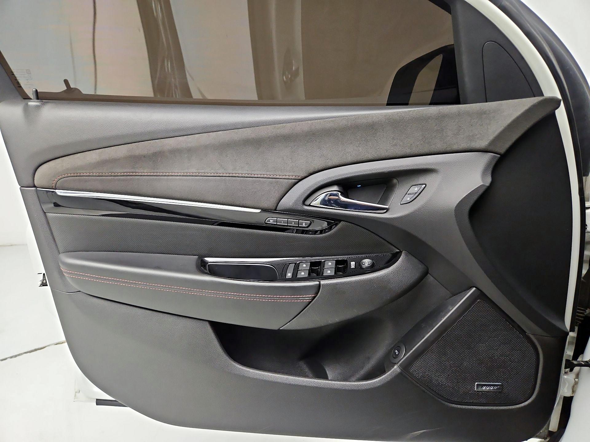 Thumbnail: 2017 Chevrolet  - 12