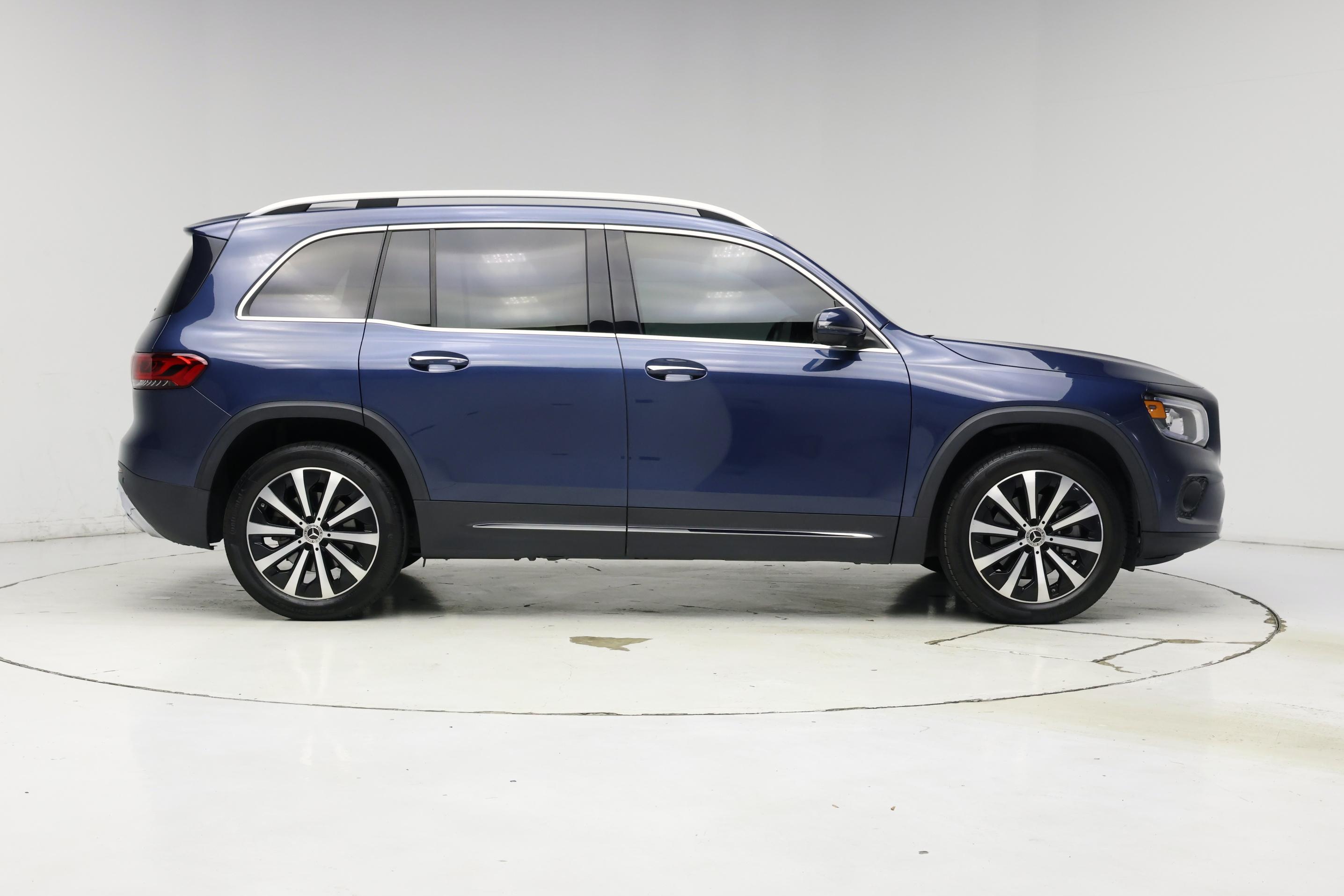 Thumbnail: 2021 Mercedes-Benz GLB - 7