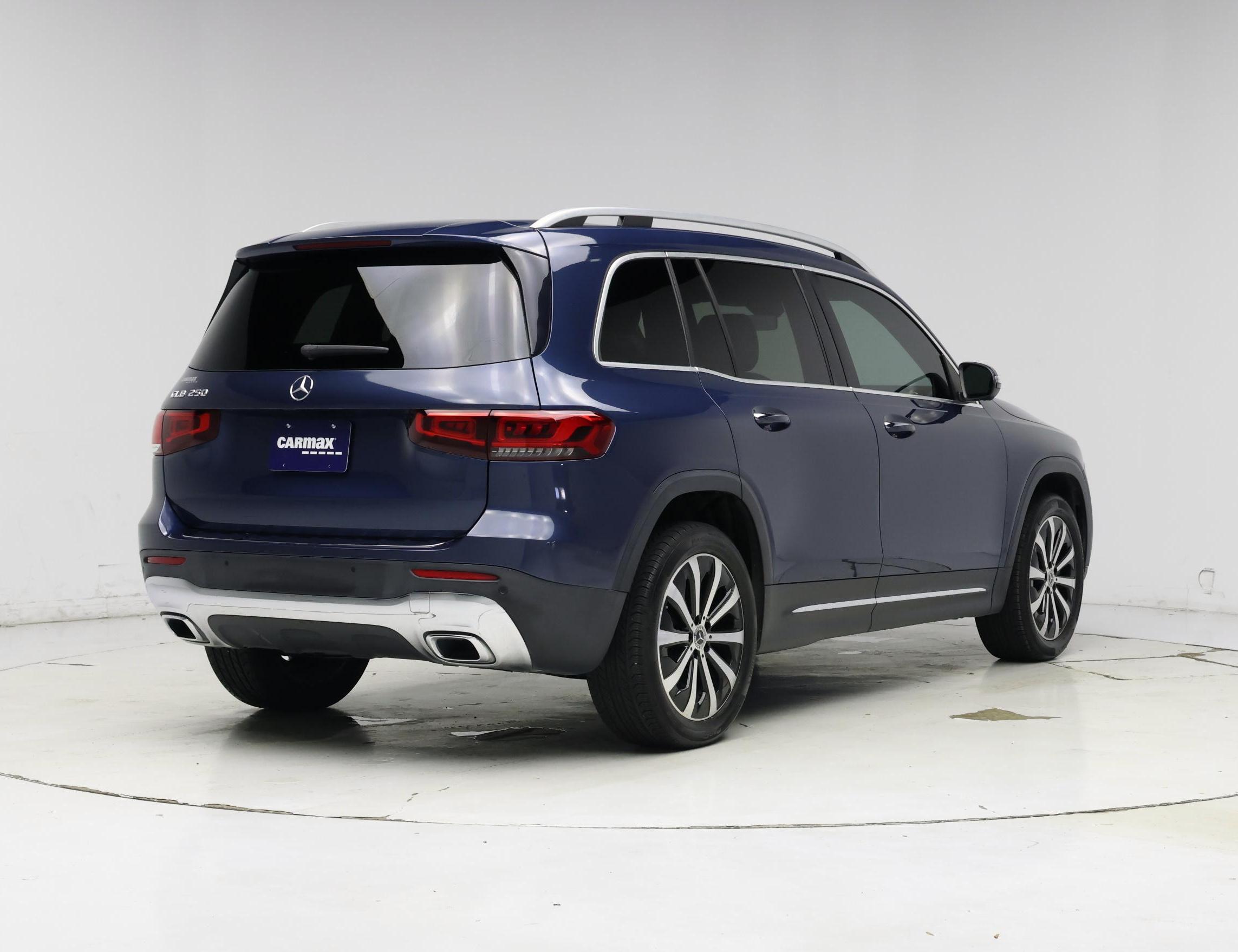 Thumbnail: 2021 Mercedes-Benz GLB - 8