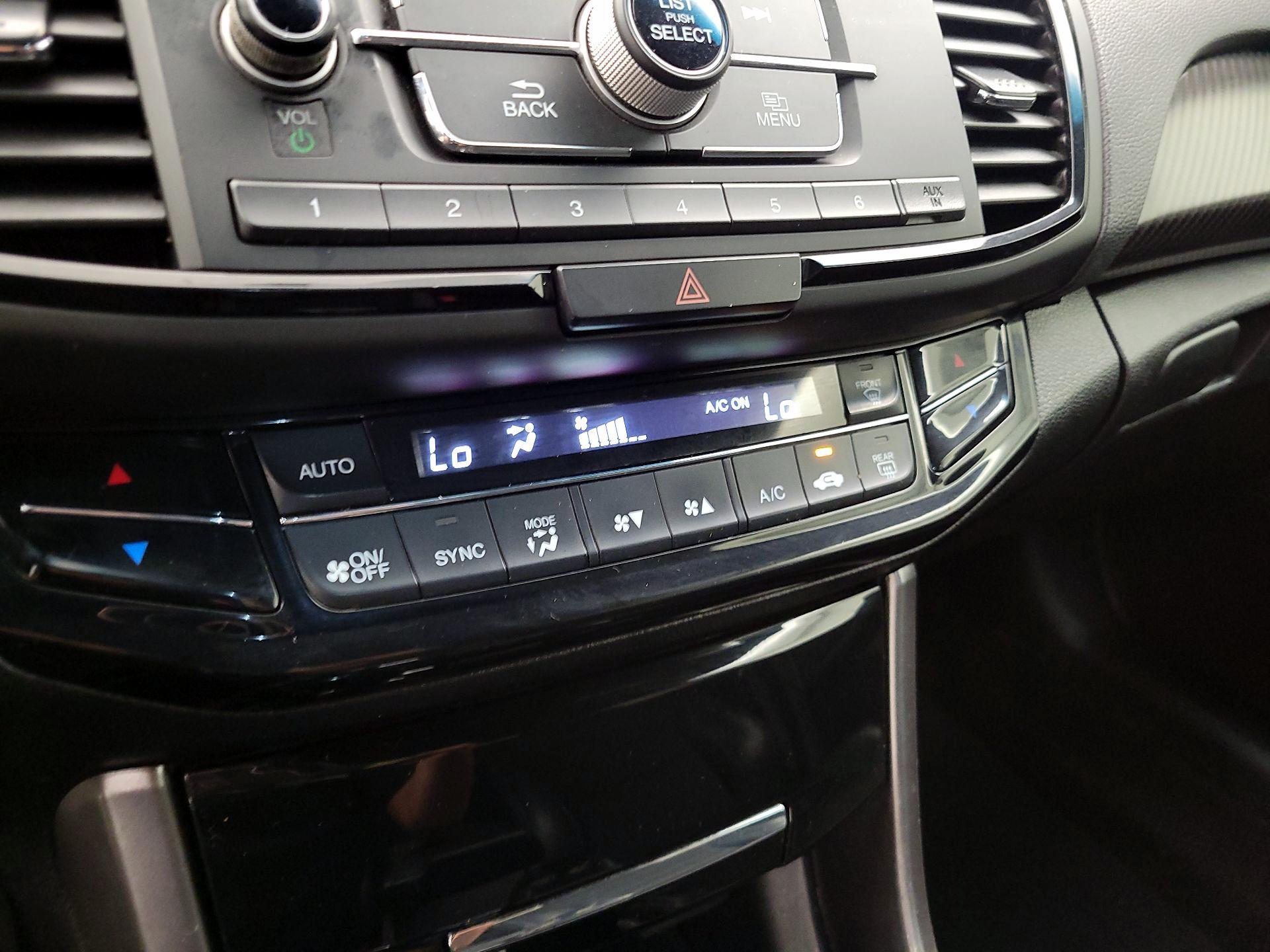 Thumbnail: 2016 Honda Accord - 16