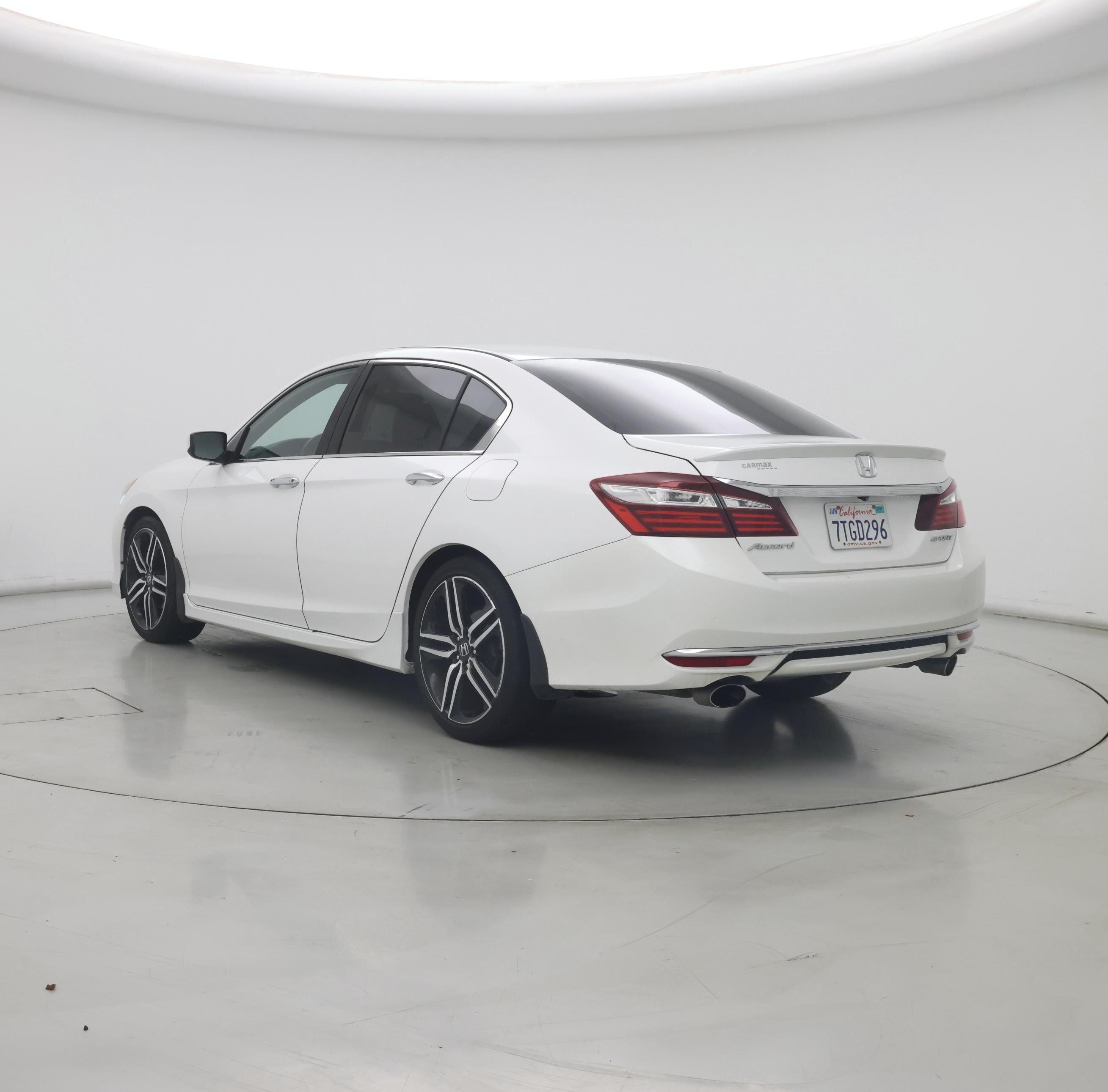 Thumbnail: 2016 Honda Accord - 2