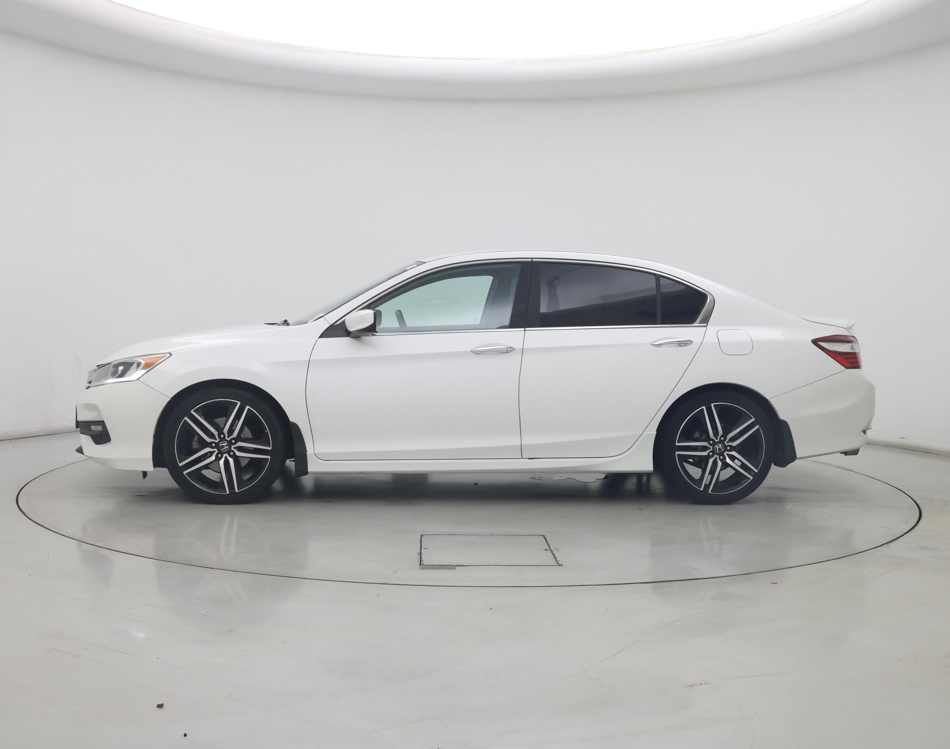 Thumbnail: 2016 Honda Accord - 3