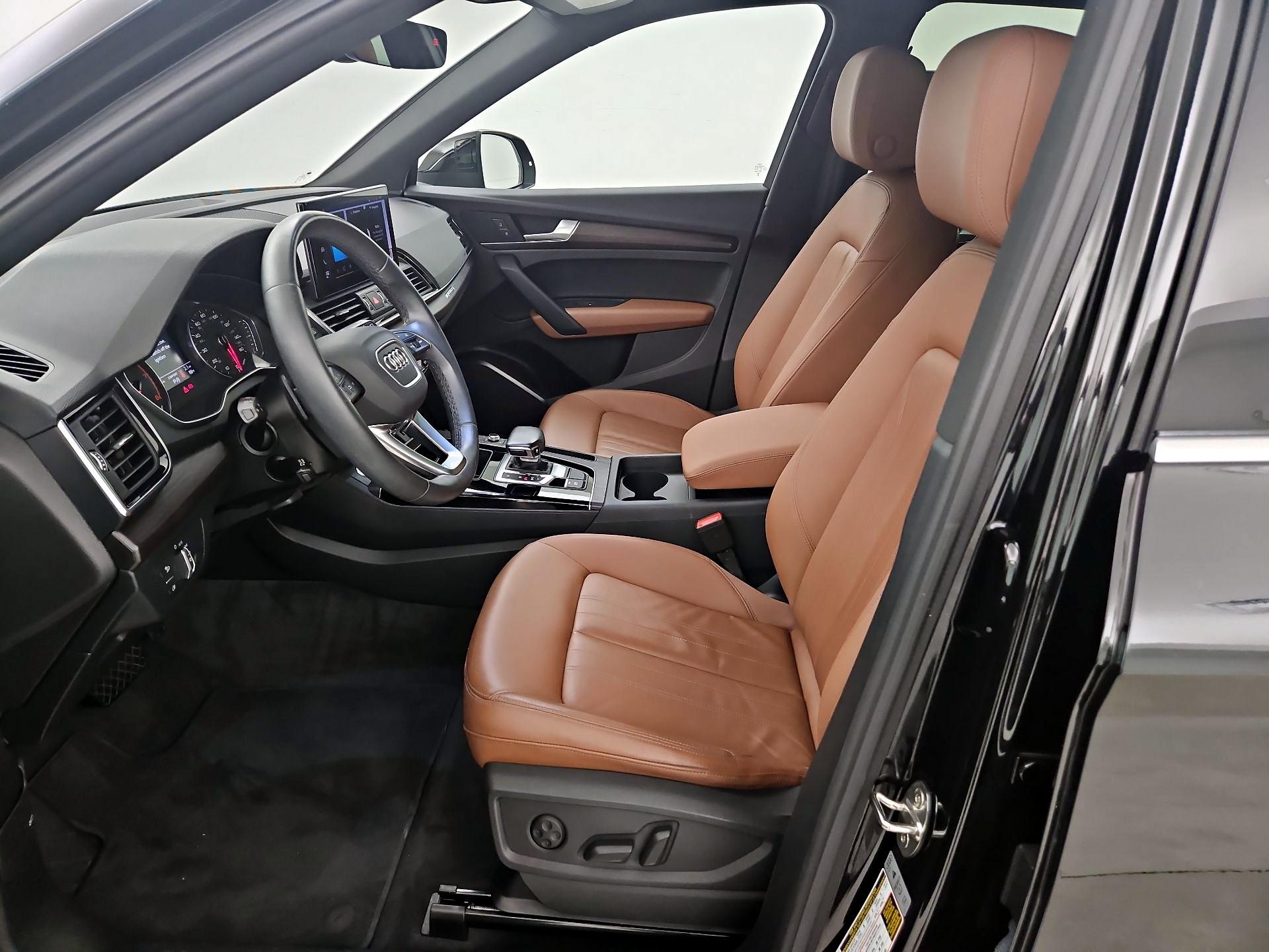 Thumbnail: 2023 Audi Q5 - 9