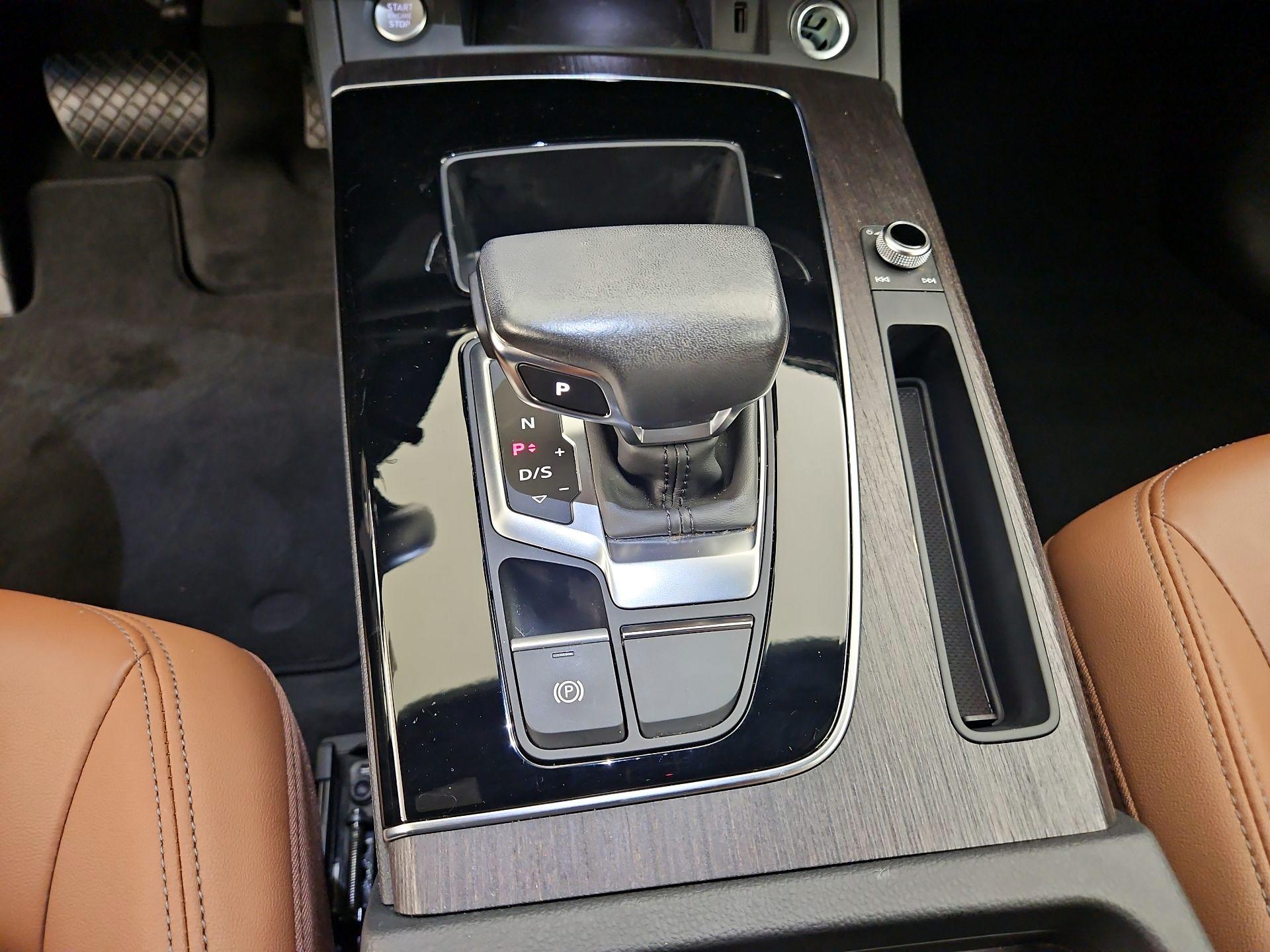 Thumbnail: 2023 Audi Q5 - 15