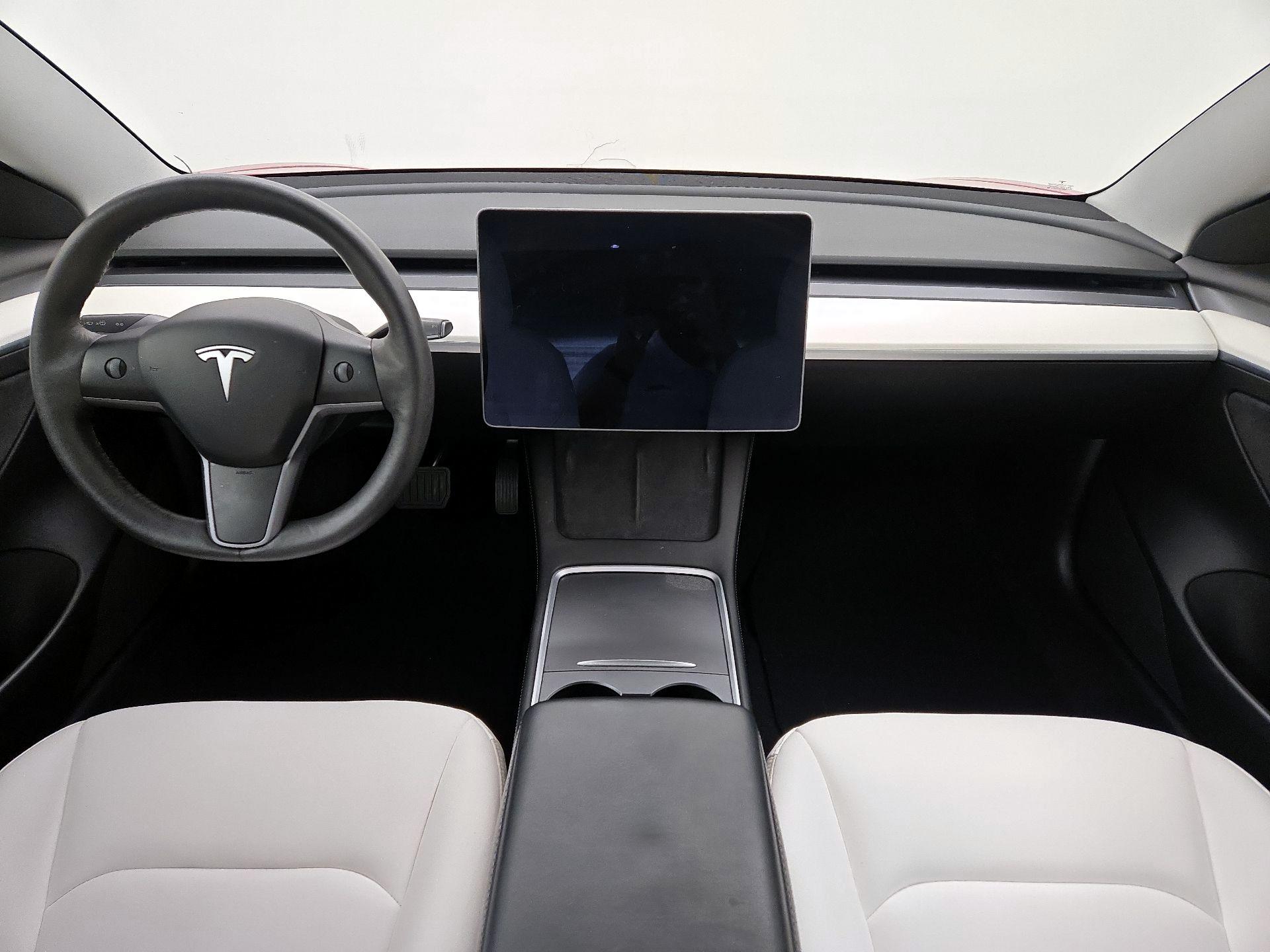 Thumbnail: 2021 Tesla Model 3 - 9