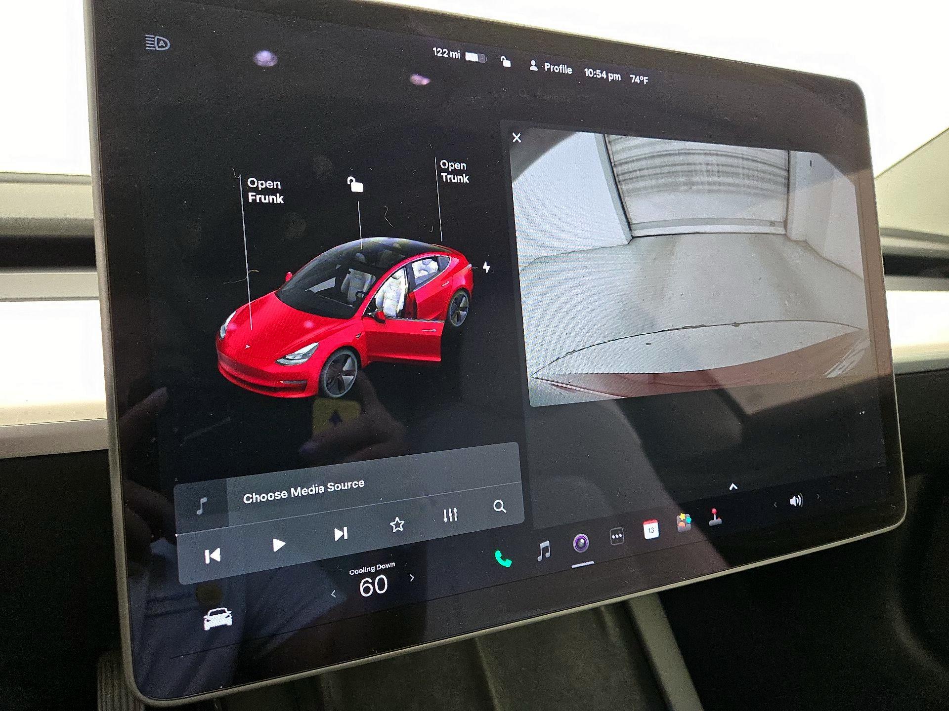 Thumbnail: 2021 Tesla Model 3 - 14