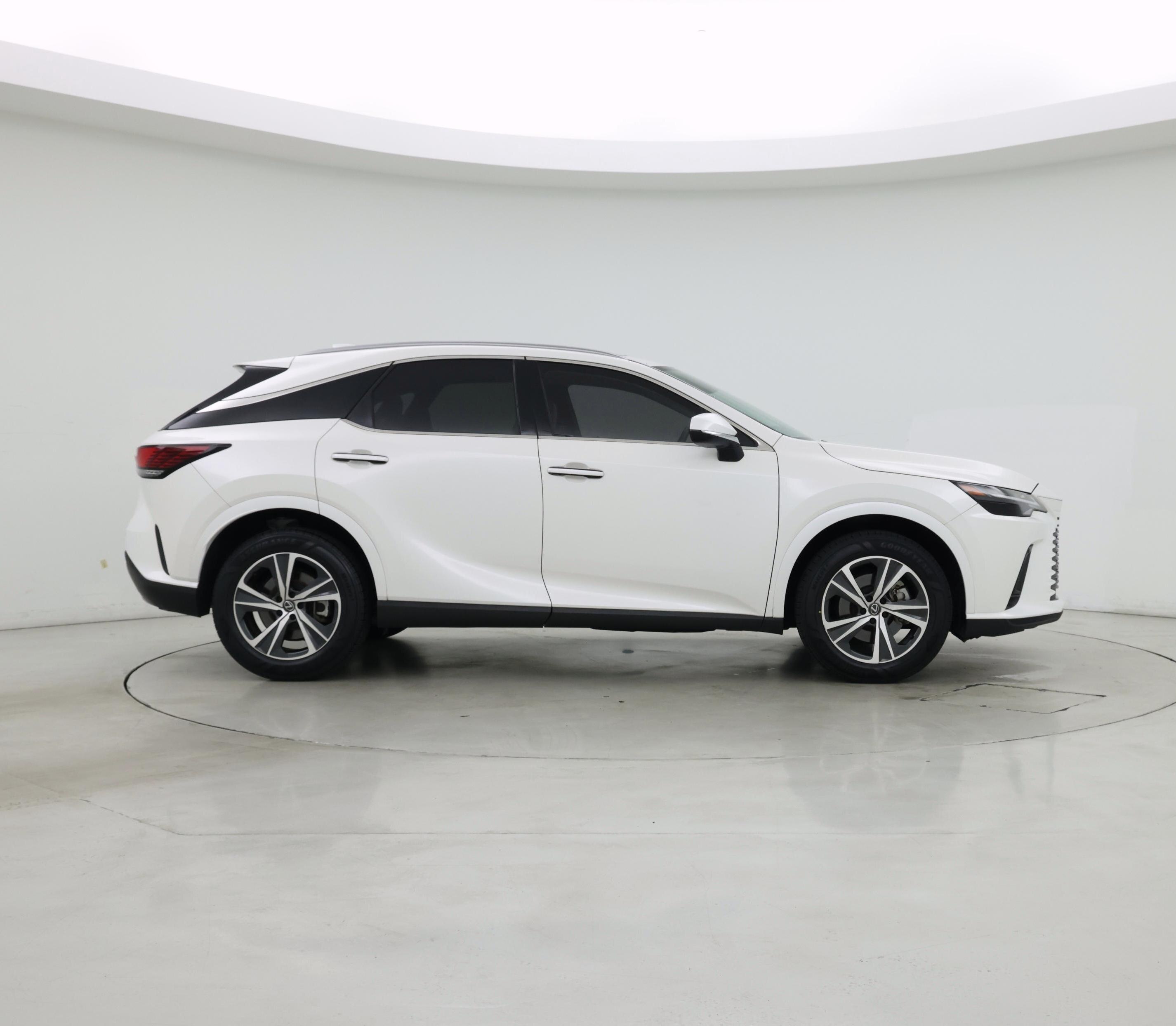 Thumbnail: 2023 Lexus RX - 7