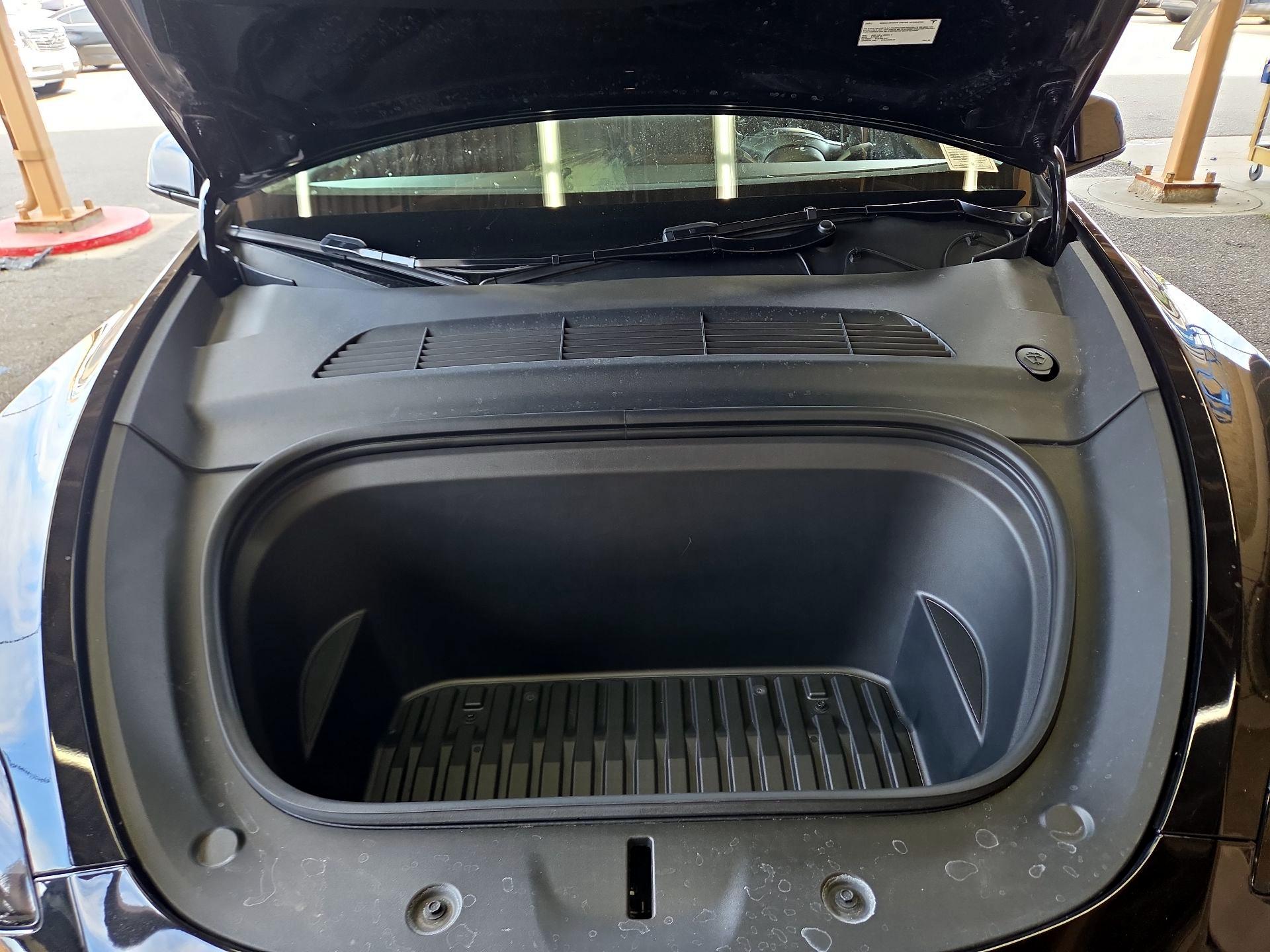 Thumbnail: 2025 Tesla Model Y - 15
