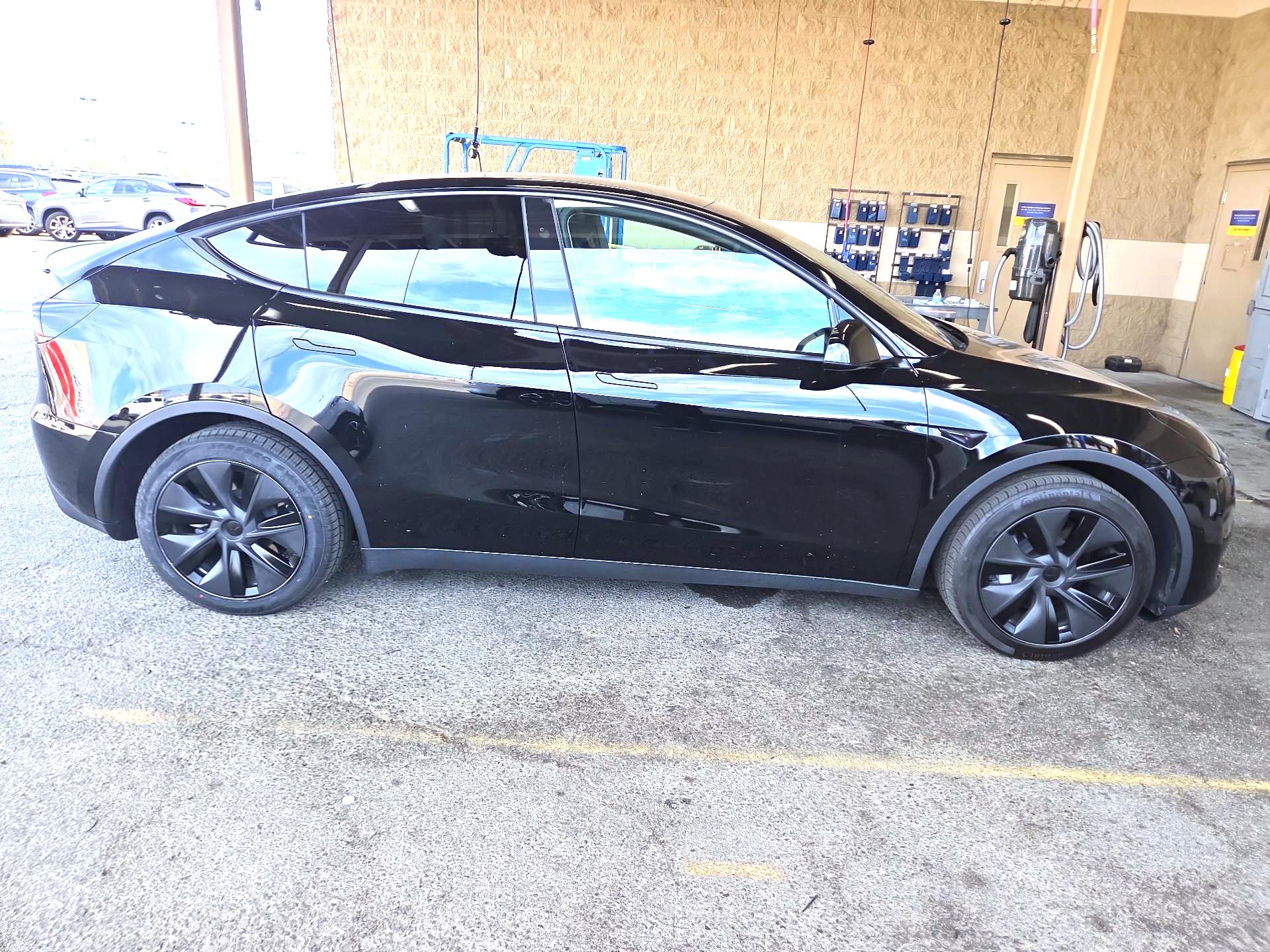 Thumbnail: 2025 Tesla Model Y - 4