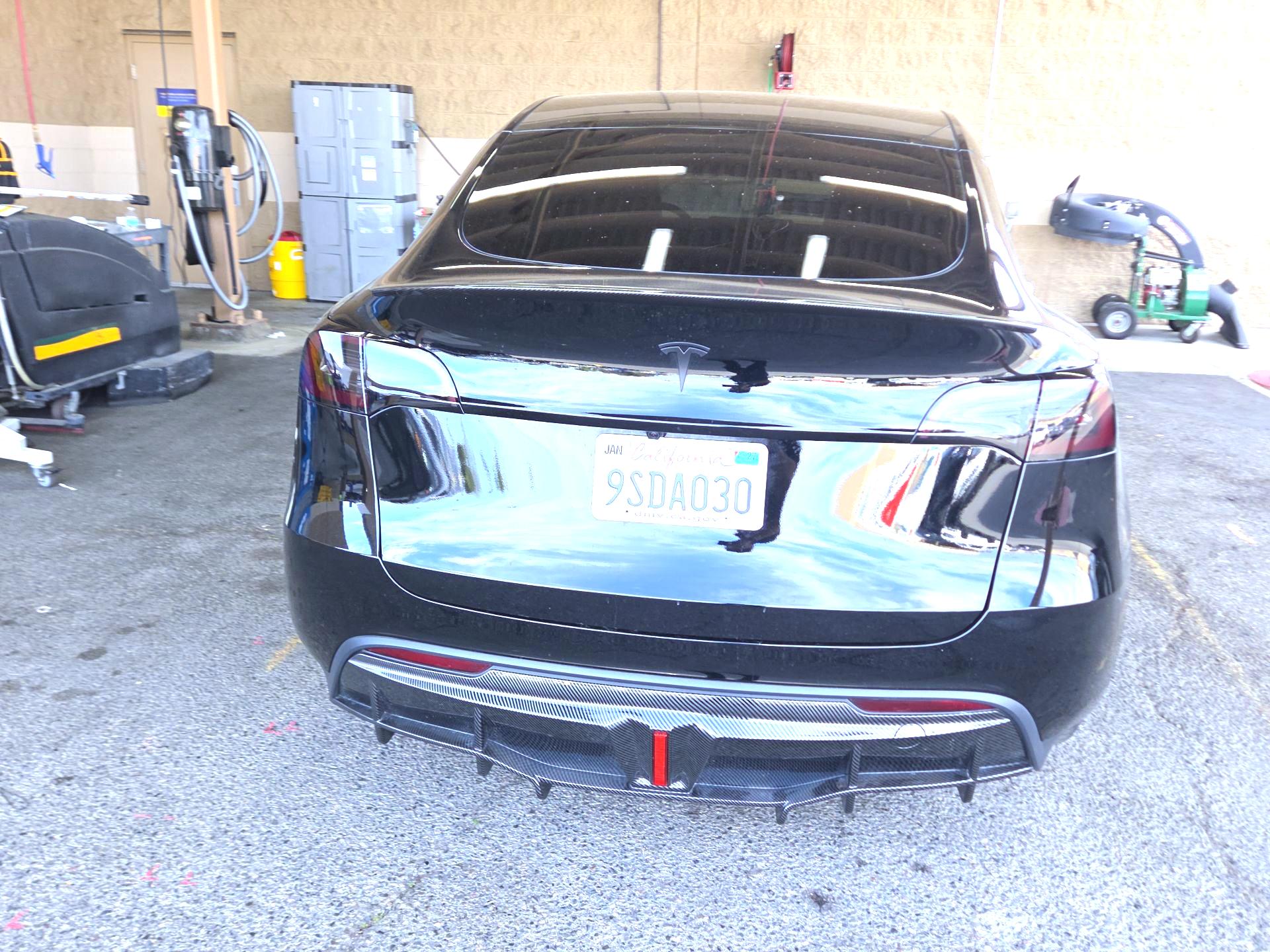 Thumbnail: 2025 Tesla Model Y - 6