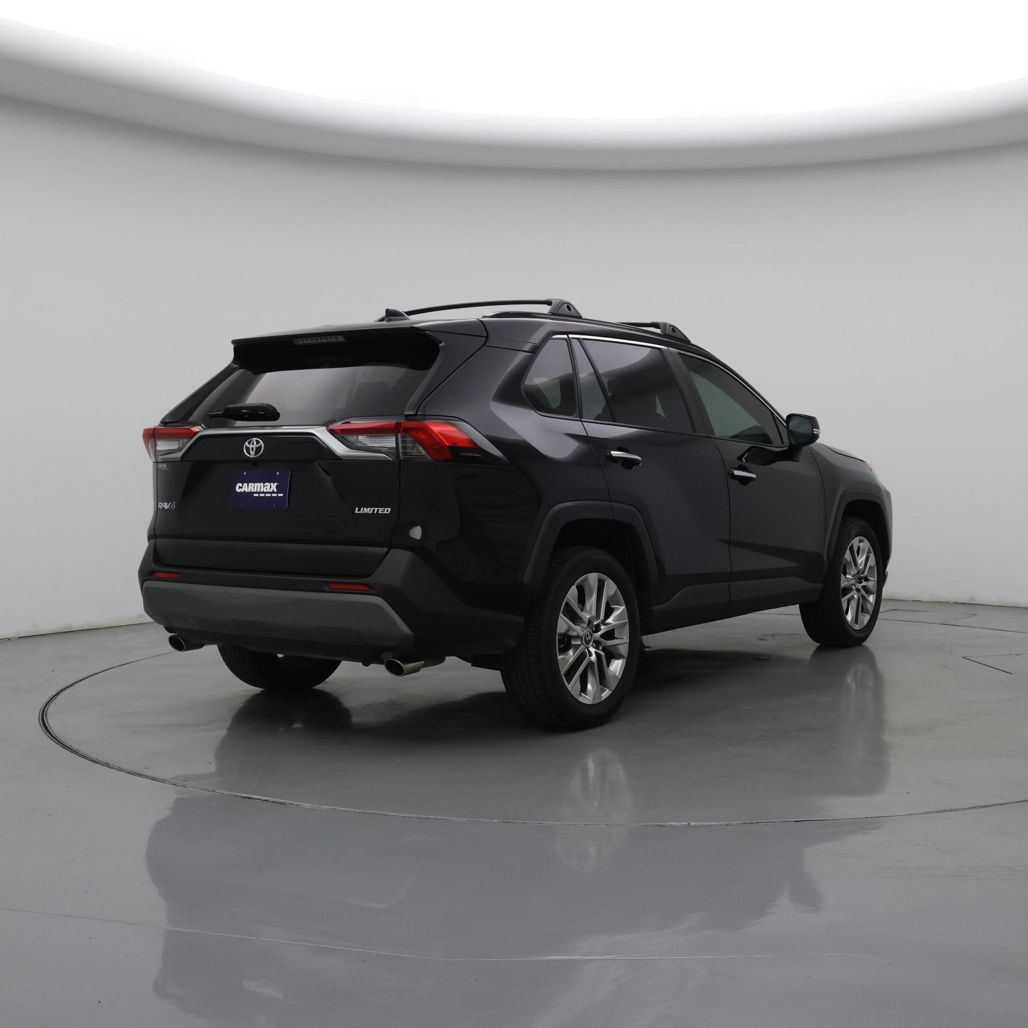 Thumbnail: 2019 Toyota RAV4 - 8