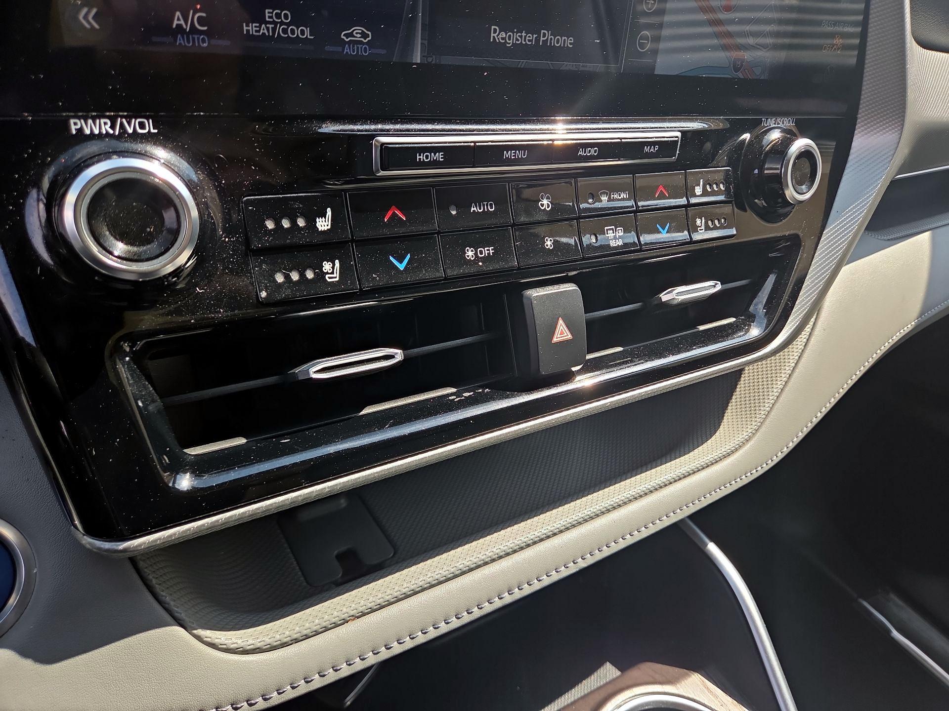 Thumbnail: 2020 Toyota Highlander - 12