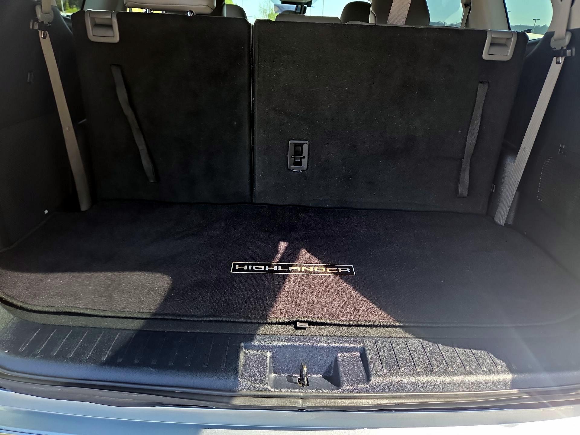 Thumbnail: 2020 Toyota Highlander - 14