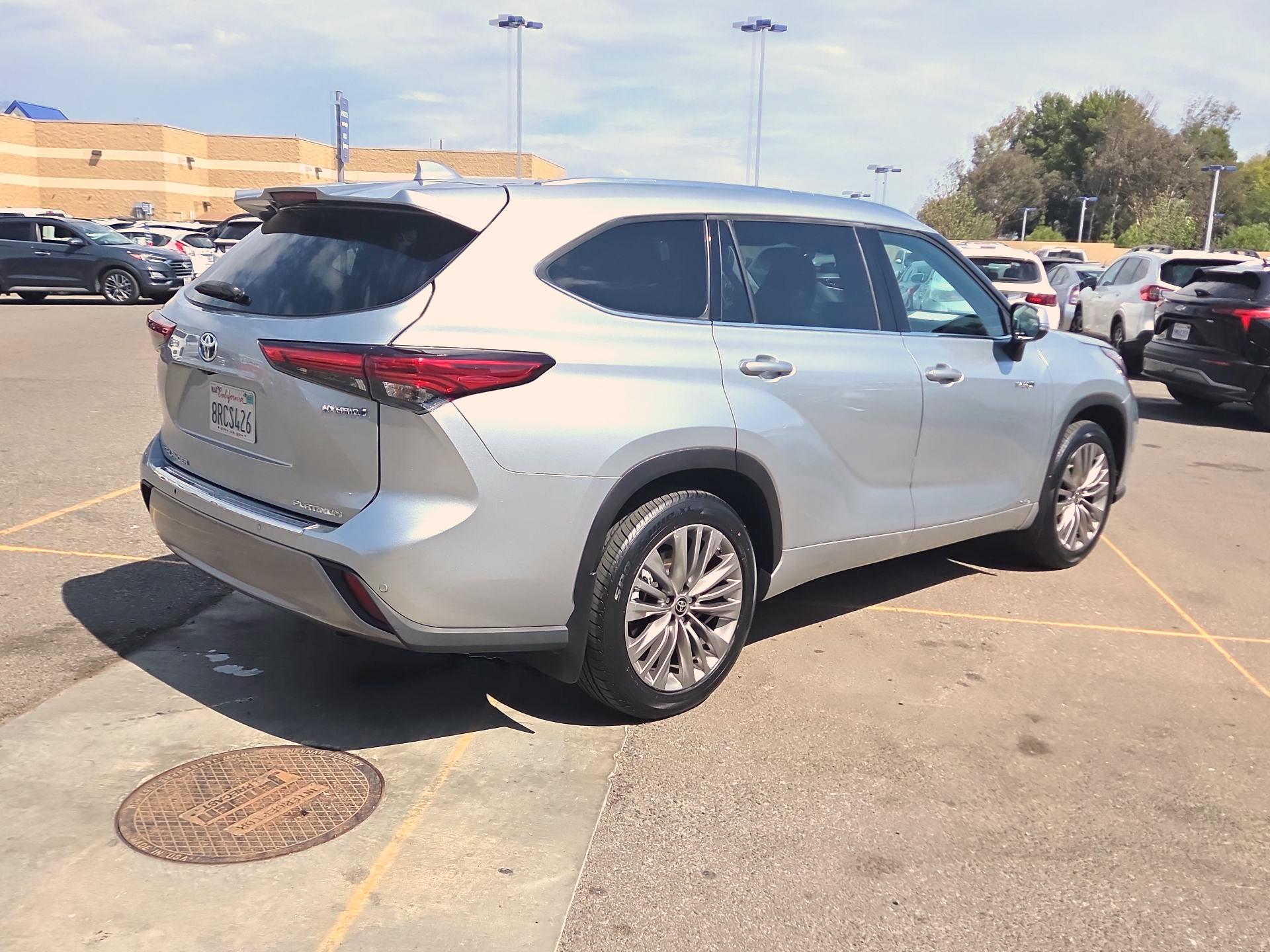 Thumbnail: 2020 Toyota Highlander - 5