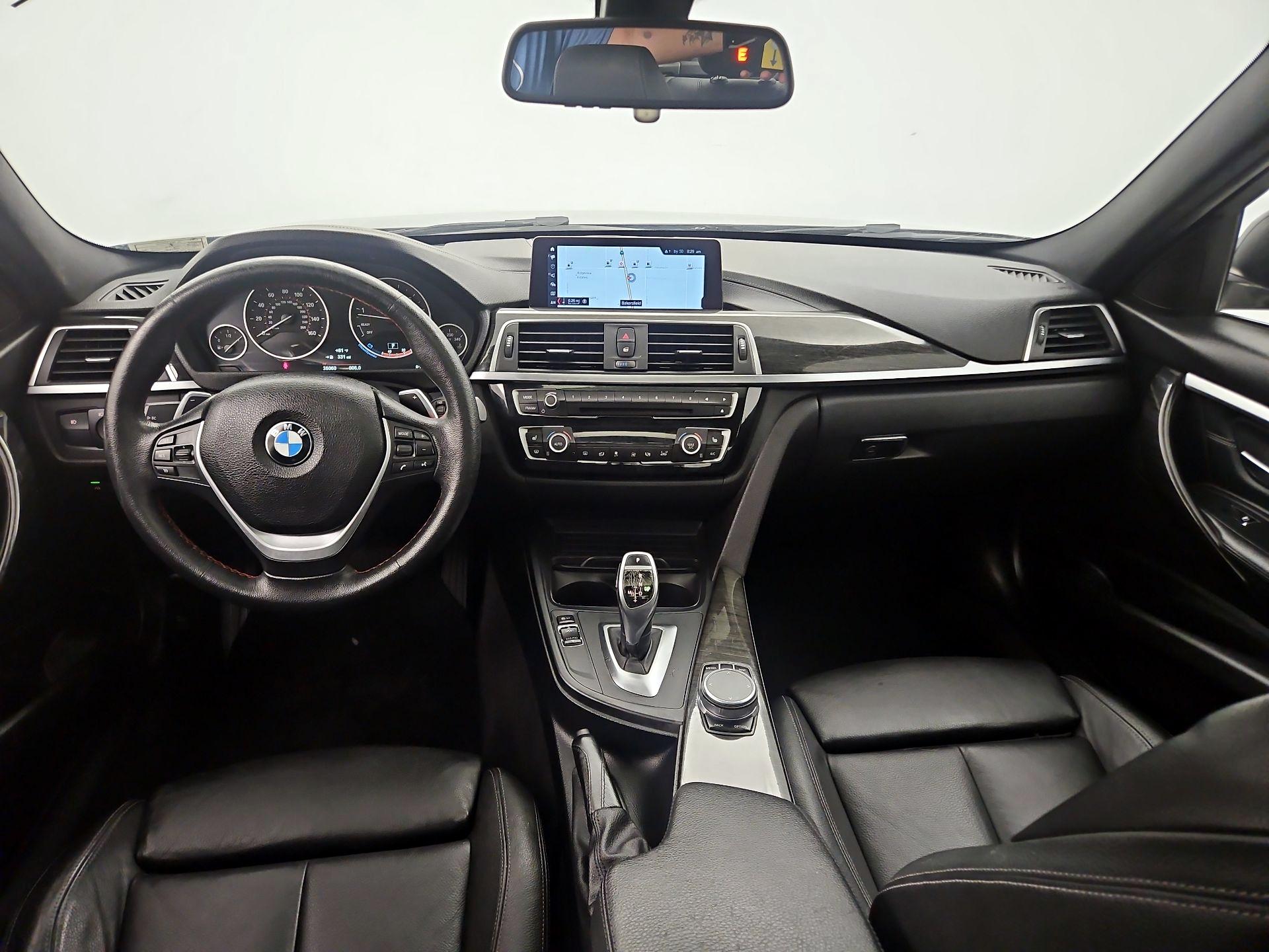 Thumbnail: 2018 BMW 3 Series - 9