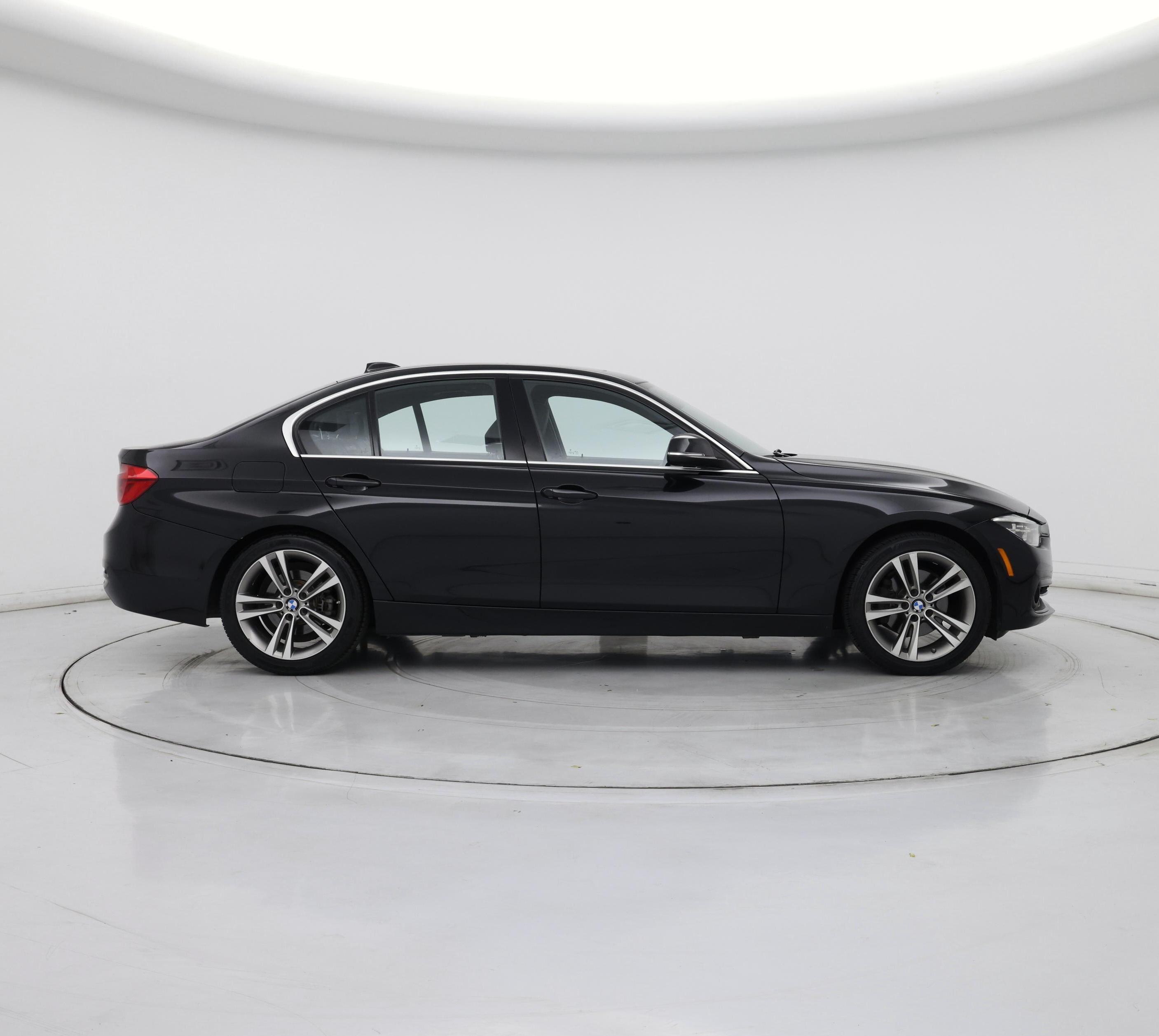 Thumbnail: 2018 BMW 3 Series - 7