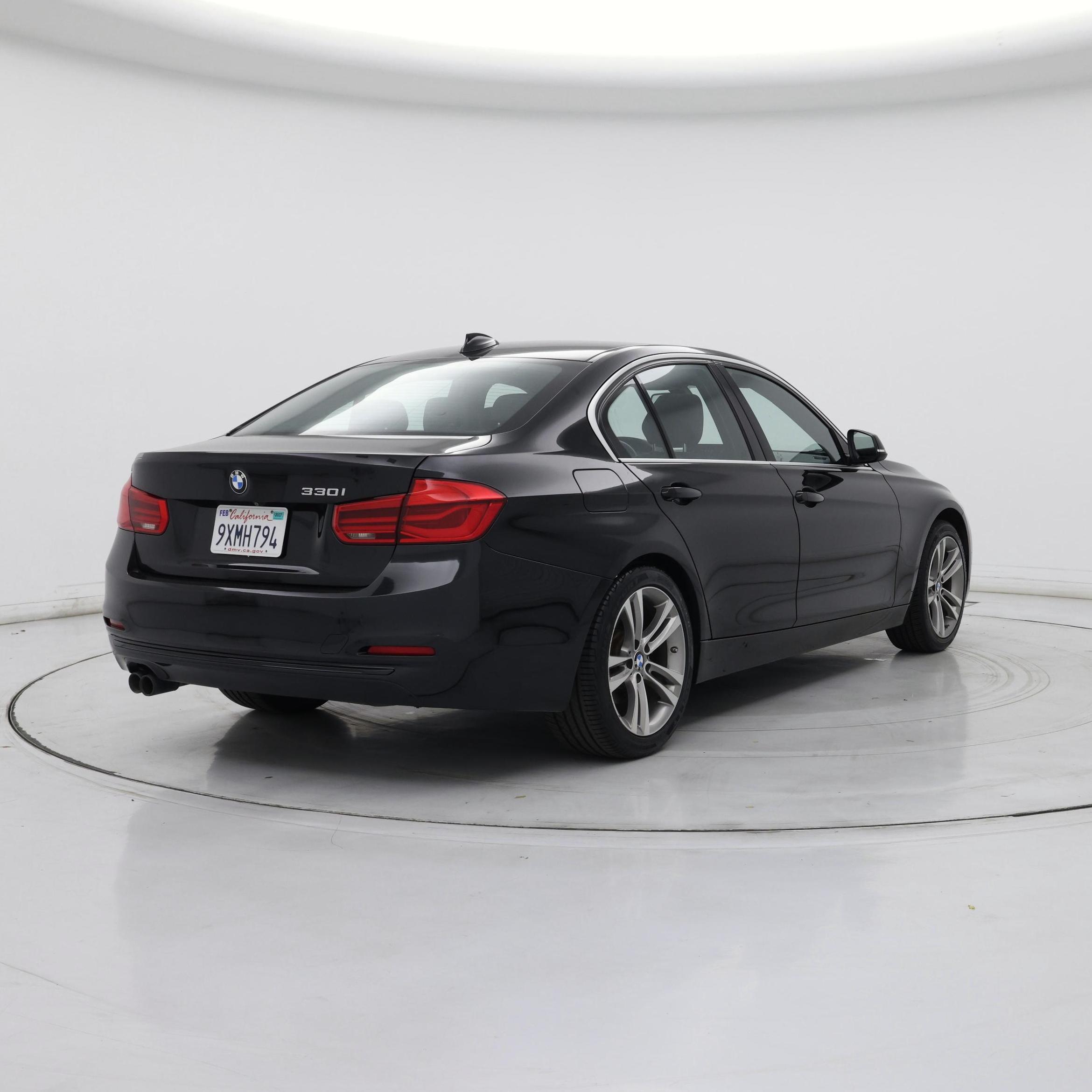 Thumbnail: 2018 BMW 3 Series - 8