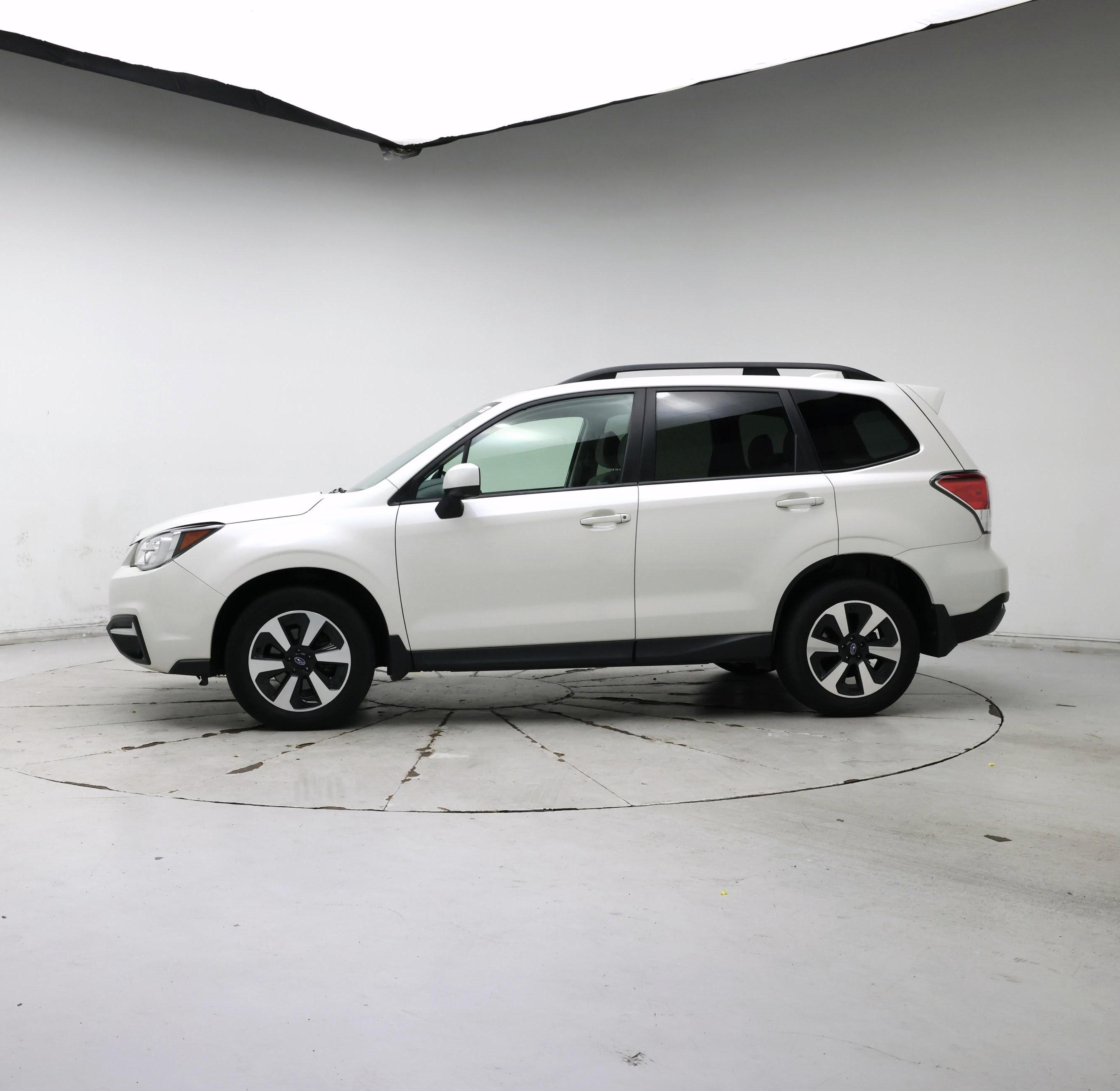 Thumbnail: 2018 Subaru Forester - 3