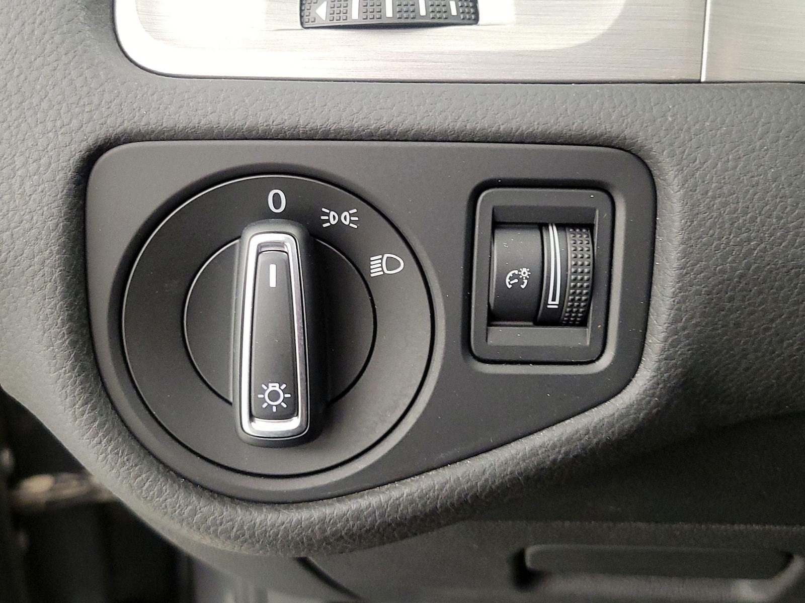 2016 Volkswagen Golf SportWagen TSI S - Photo 14